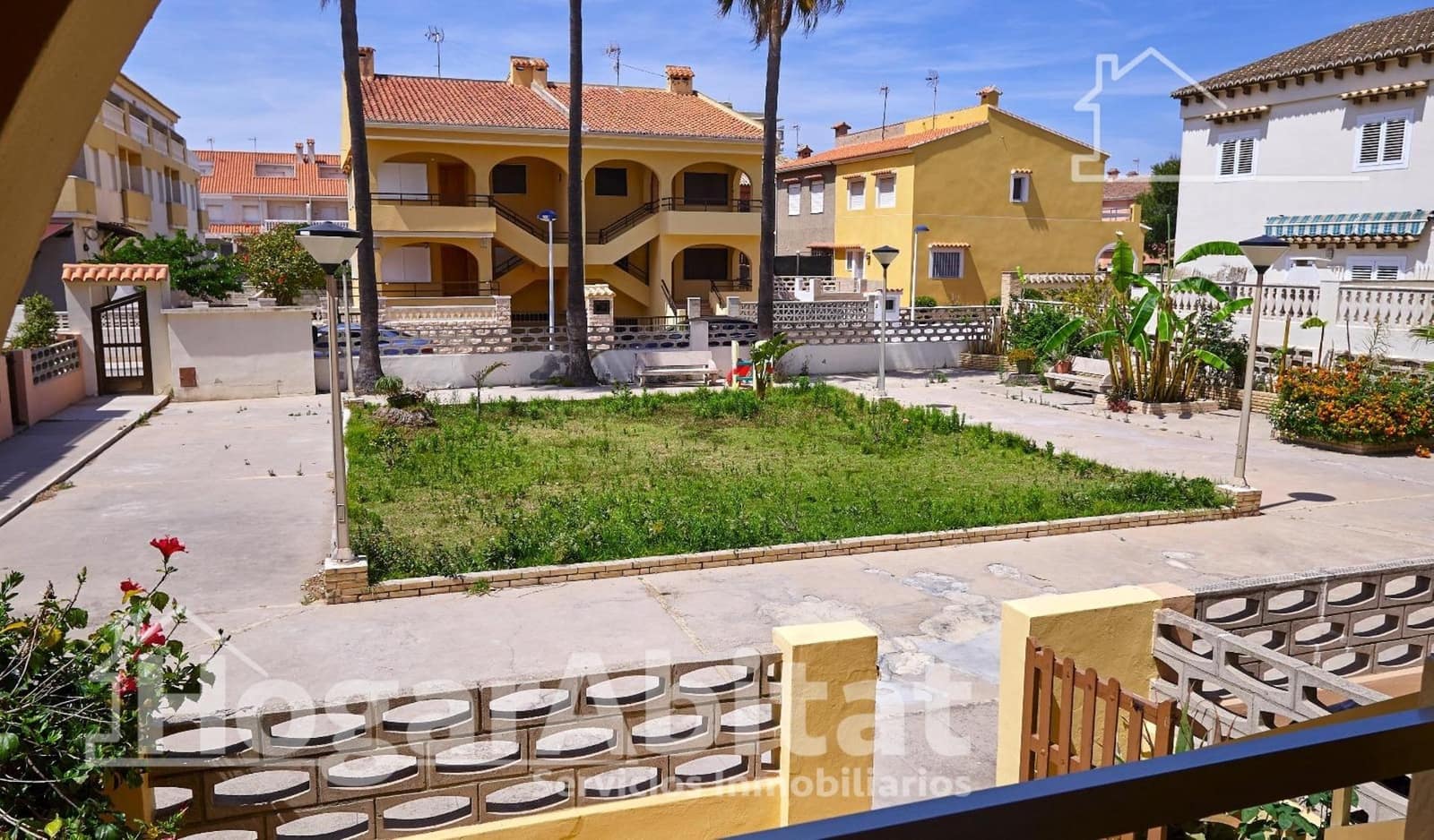 Adosado de 5 habitaciones en Sueca en venta con piscina garaje - 280.000 € (Ref: 9637667)