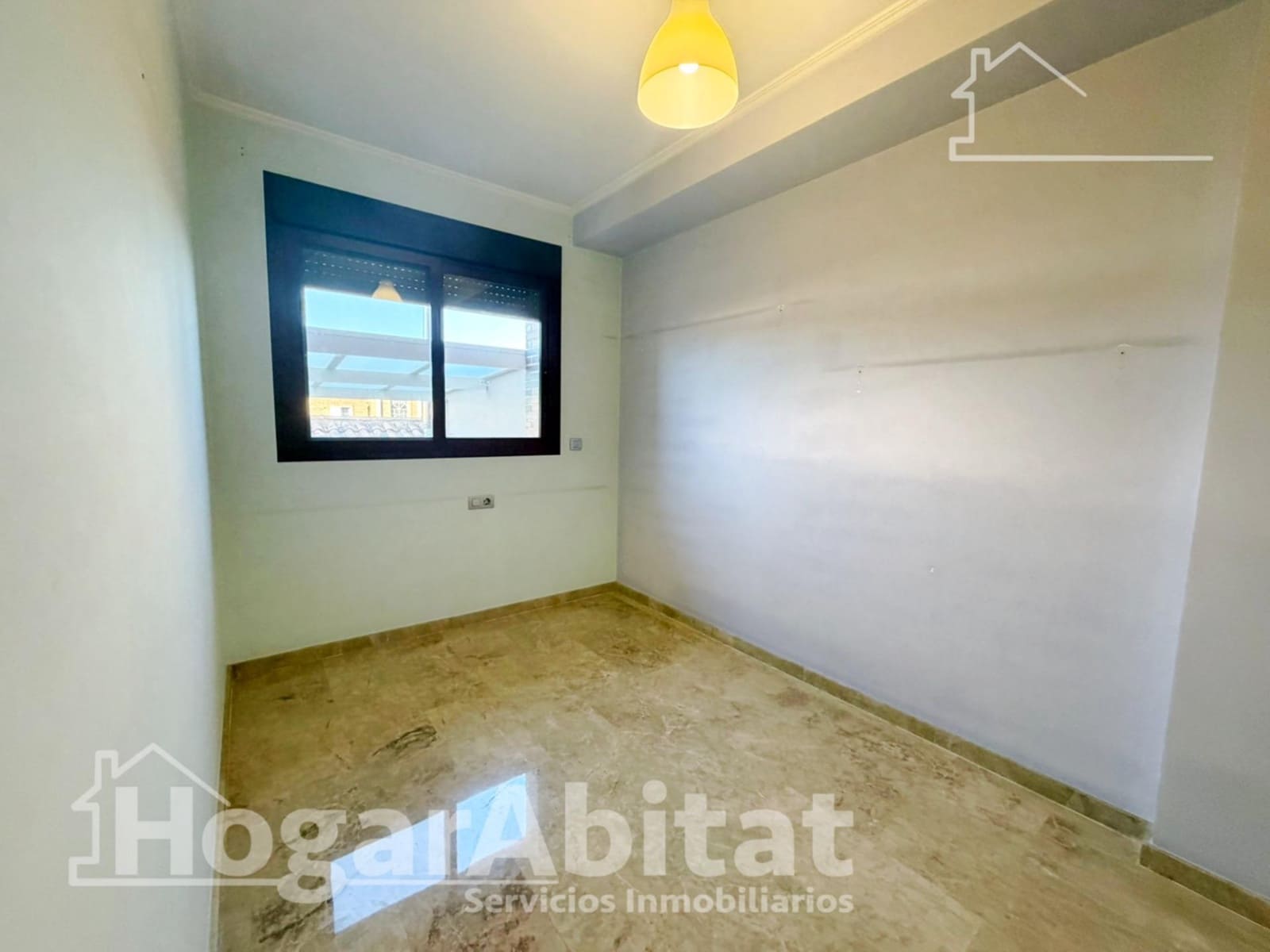 4 slaapkamer Rijtjeshuis te koop in Sagunto / Sagunt met garage - € 350.000 (Ref: 9637672)
