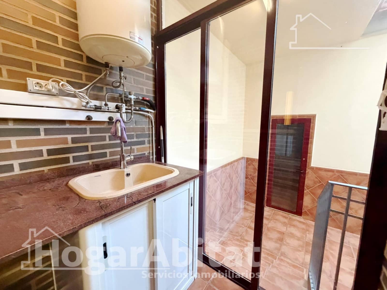 4 slaapkamer Rijtjeshuis te koop in Sagunto / Sagunt met garage - € 350.000 (Ref: 9637672)