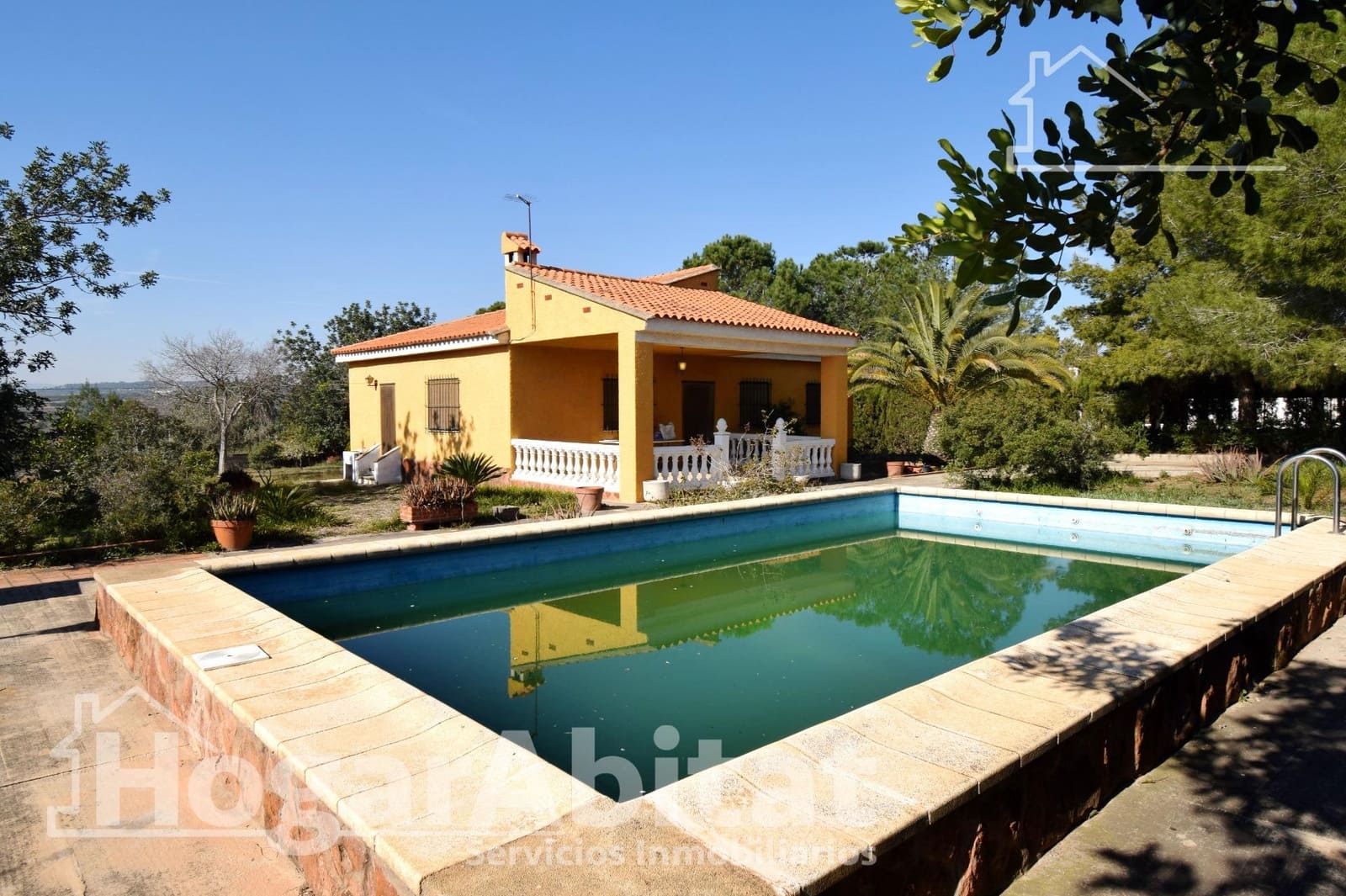 Chalet de 4 habitaciones en Chiva en venta con piscina garaje - 268.000 € (Ref: 9637673)