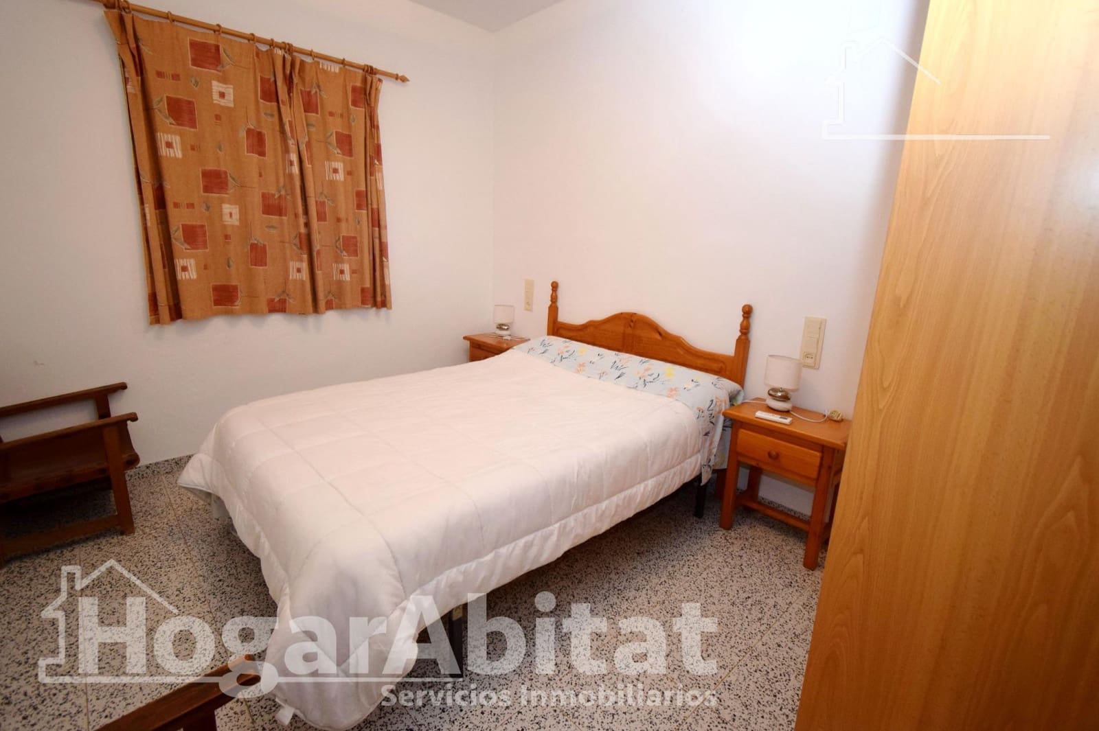 Chalet de 4 habitaciones en Chiva en venta con piscina garaje - 268.000 € (Ref: 9637673)