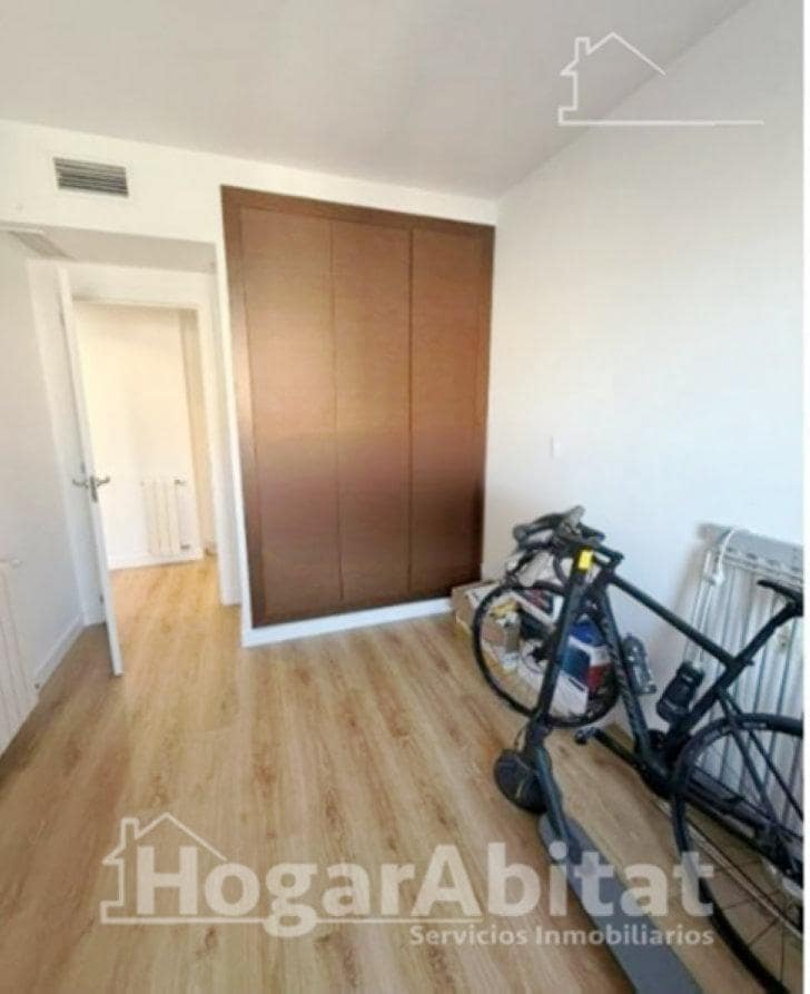 4 bedroom Penthouse for sale in Burjassot with garage - € 580,000 (Ref: 9637674)
