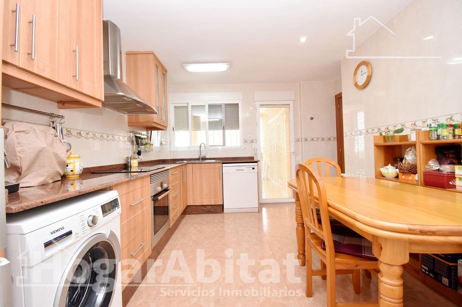 6 slaapkamer Villa te koop in Torrent met zwembad garage - € 439.000 (Ref: 9645070)