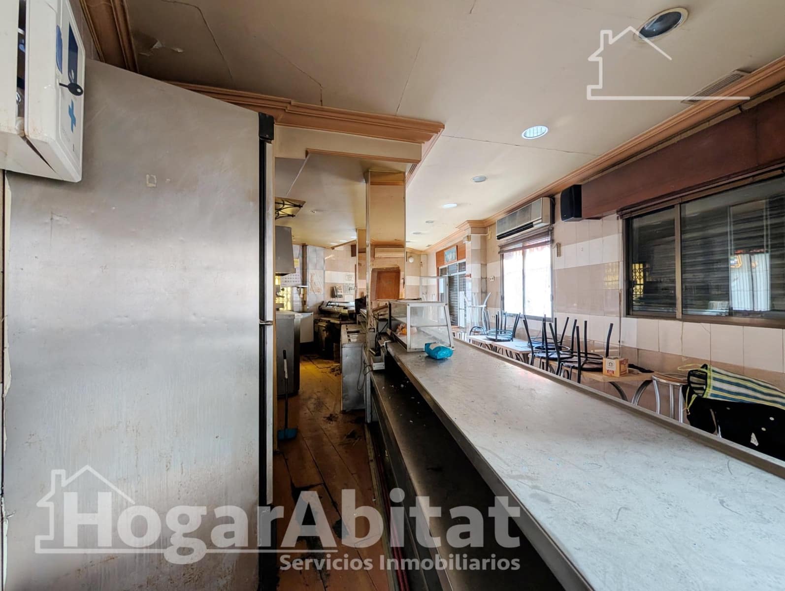 Kommersiell till salu i Alicante stad - 120 000 € (Ref: 9645076)