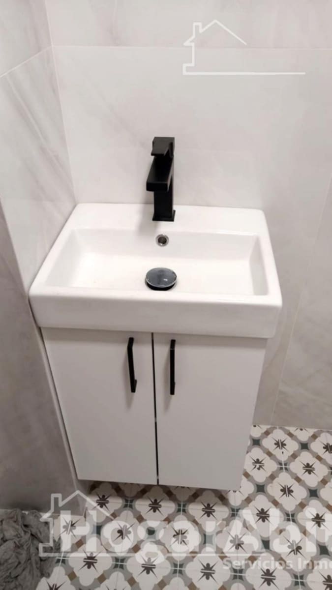 Piso de 3 habitaciones en València ciudad en venta - 205.000 € (Ref: 9645080)