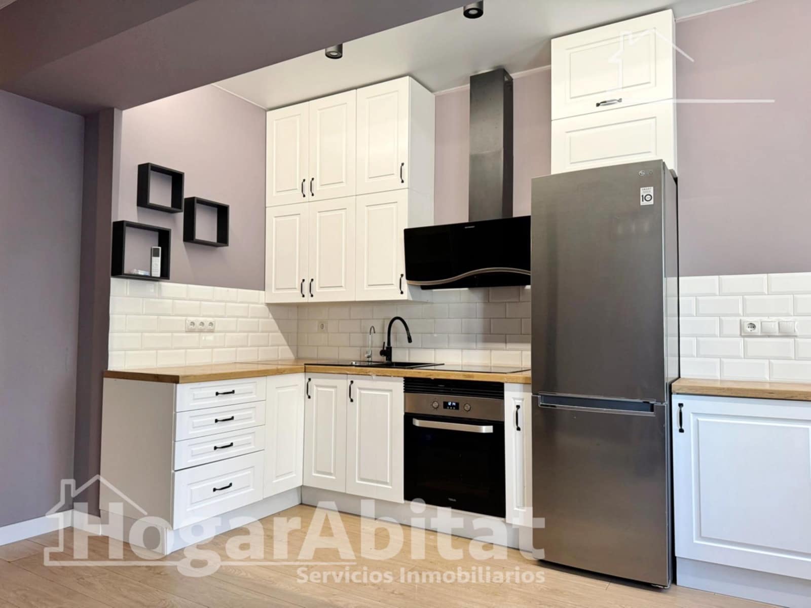 Piso de 3 habitaciones en València ciudad en venta - 205.000 € (Ref: 9645080)