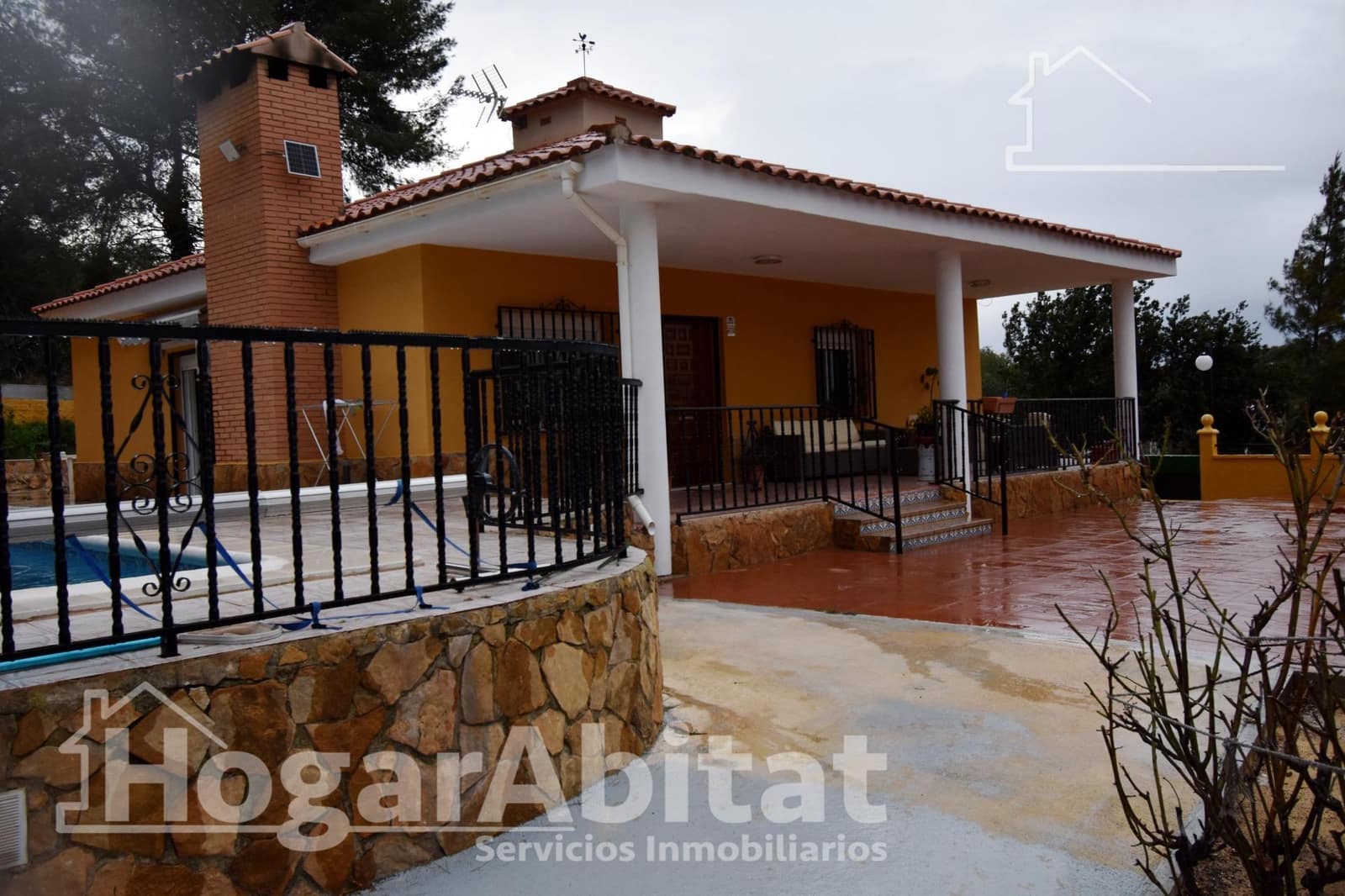 4 sovrum Villa till salu i Godelleta med pool - 245 000 € (Ref: 9645087)