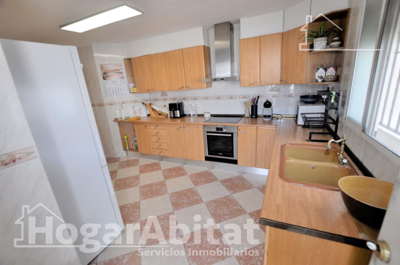 Chalet de 4 habitaciones en Bétera en venta con piscina garaje - 305.000 € (Ref: 9645090)