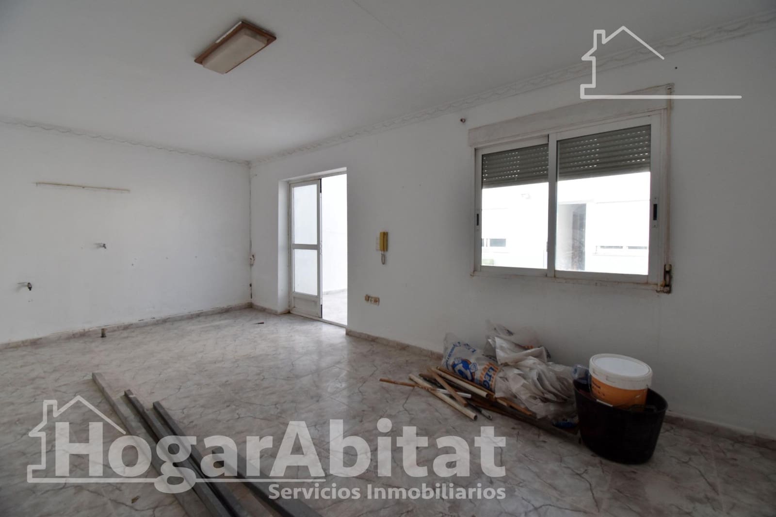8 slaapkamer Villa te koop in Pego met garage - € 300.000 (Ref: 9645100)