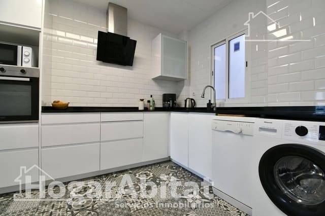 2 bedroom Penthouse for sale in Benetússer - € 199,000 (Ref: 9648221)