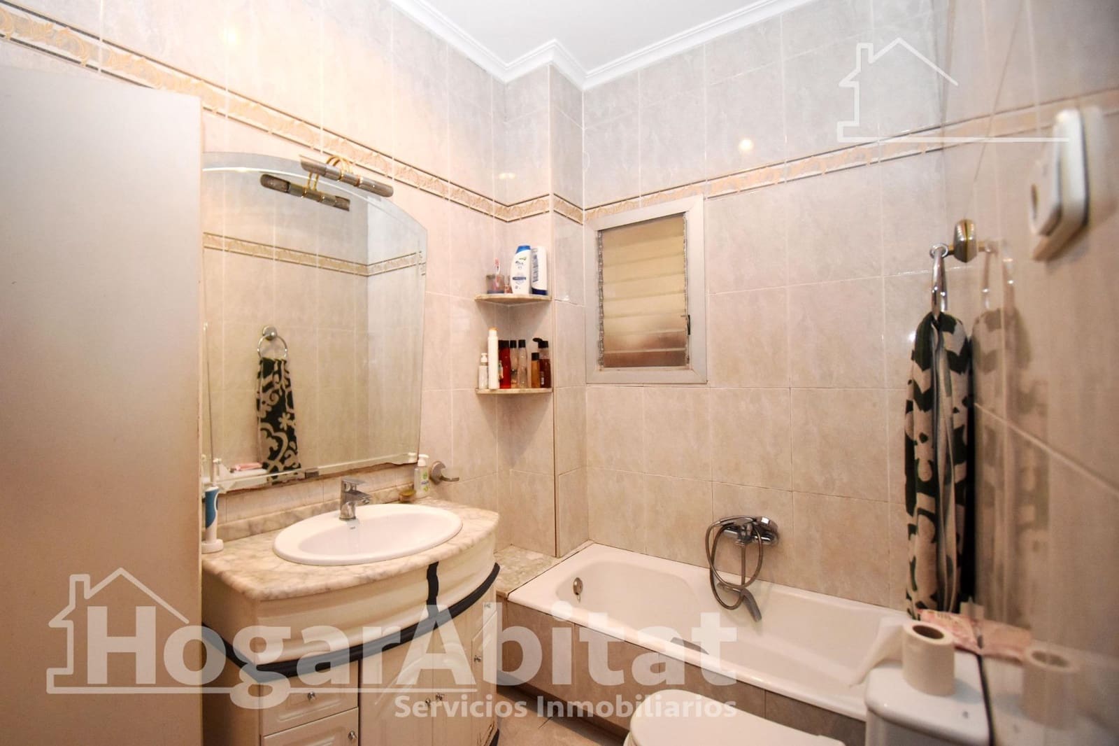 Casa de 3 habitaciones en Alcàsser en venta - 320.000 € (Ref: 9648225)