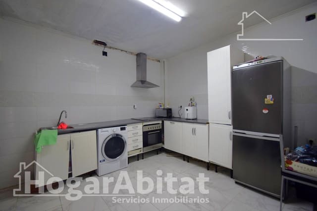 Casa de 4 habitaciones en Llíria en venta - 125.000 € (Ref: 9648229)