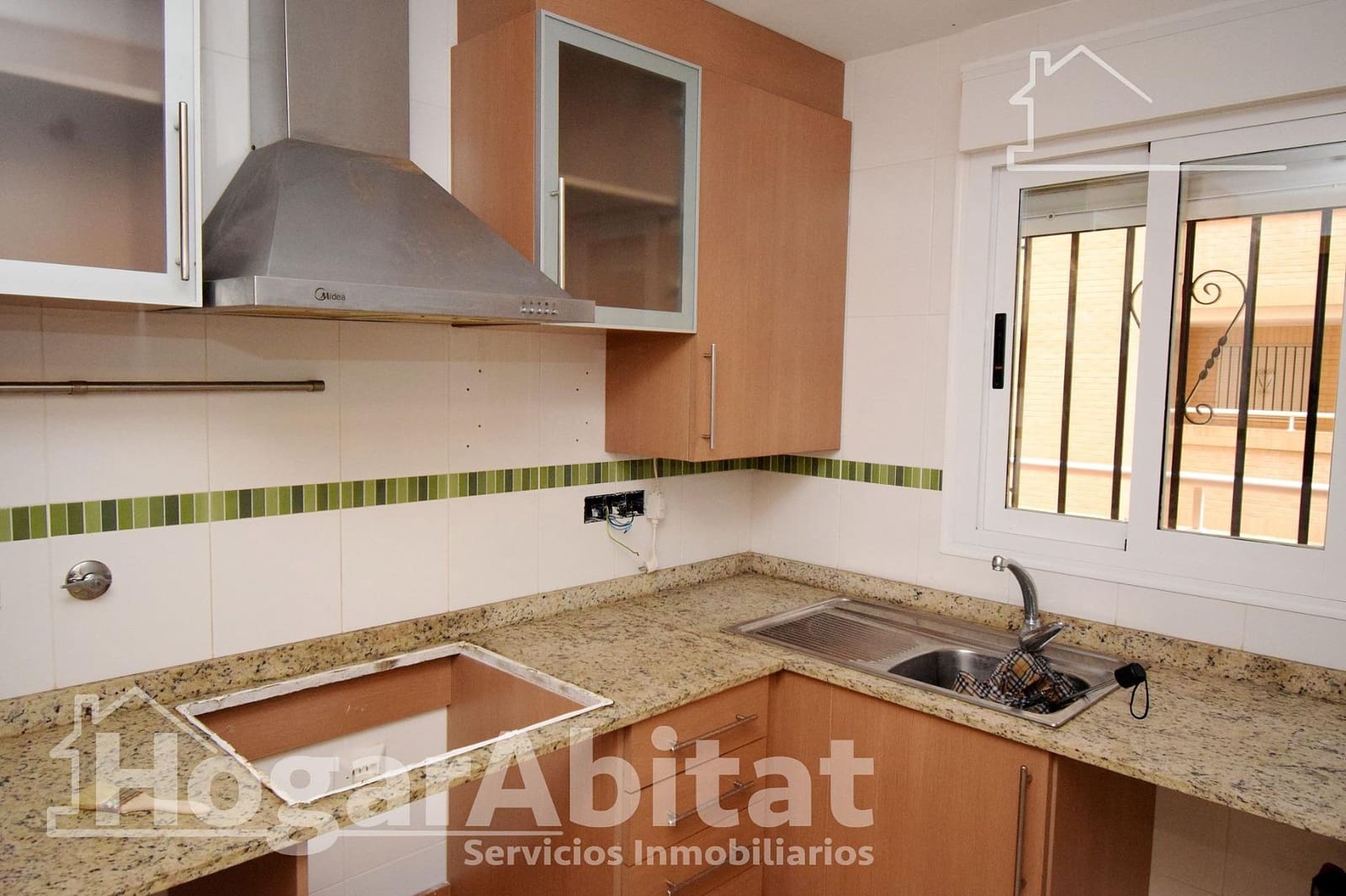 2 bedroom Flat for sale in Oropesa  with pool garage - € 140,000 (Ref: 9652074)