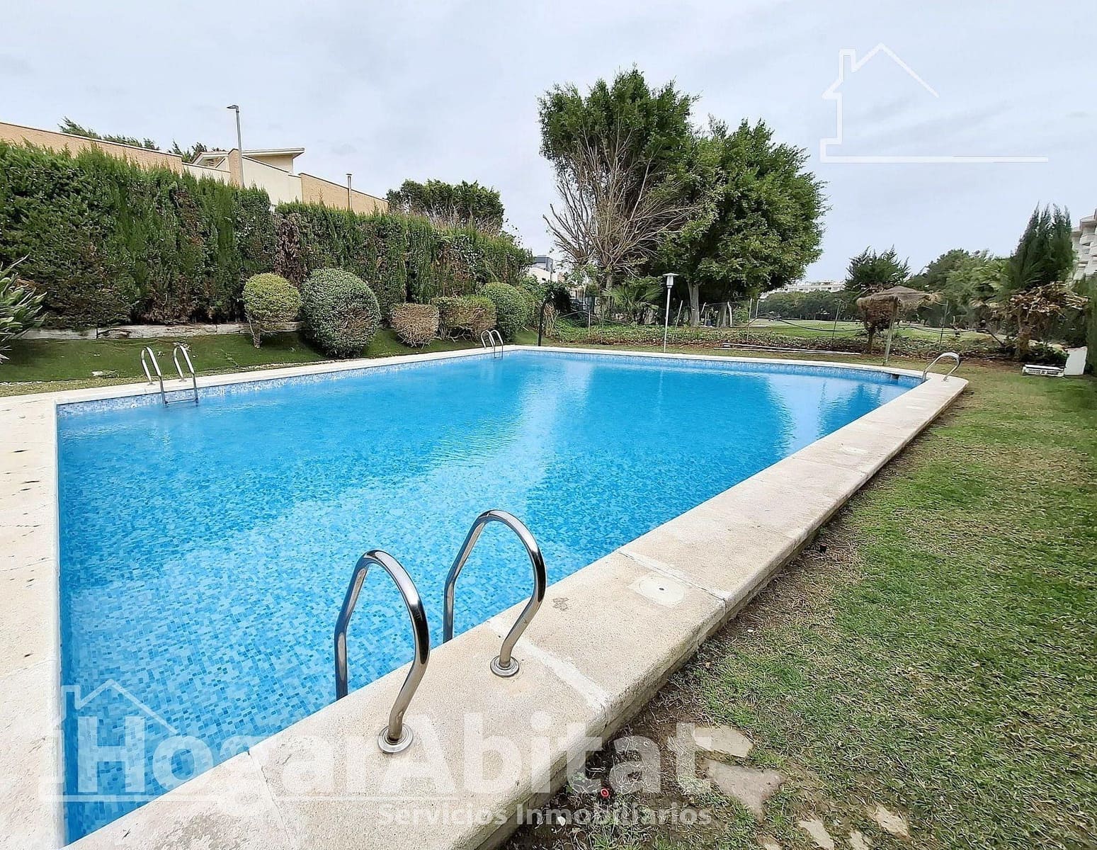 3 soveværelse Rækkehus til salg i Alicante by med swimmingpool garage - € 820.000 (Ref: 9652075)