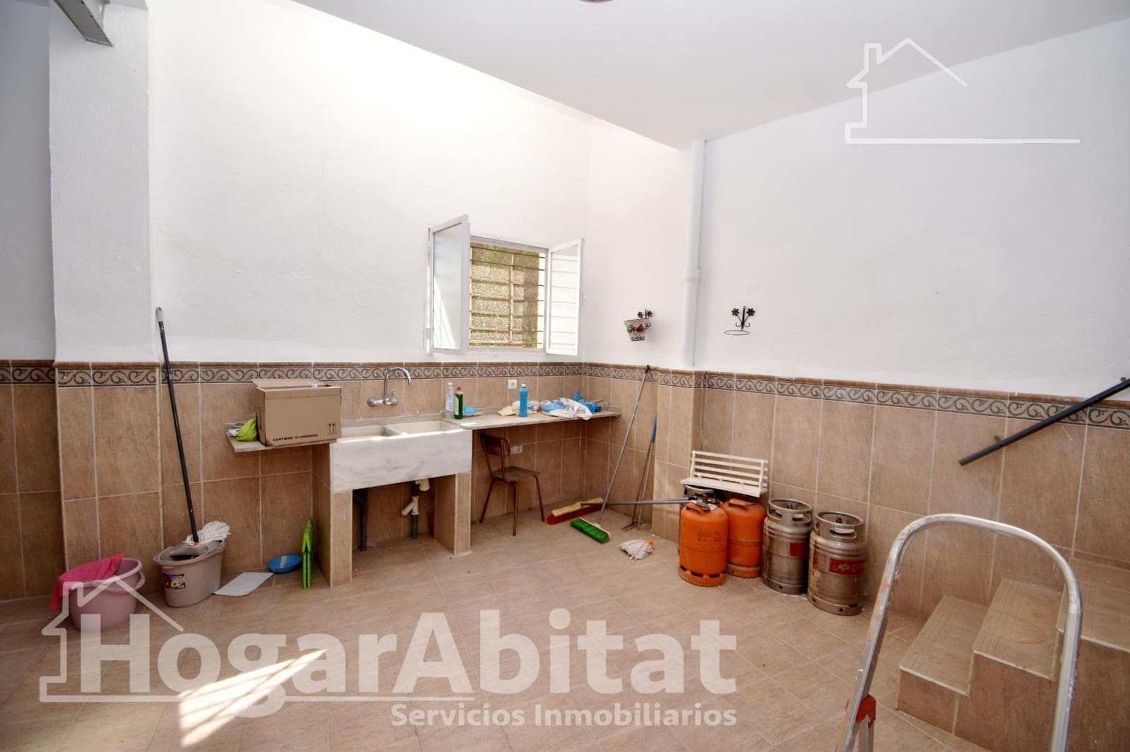3 bedroom Townhouse for sale in Guadassuar - € 150,000 (Ref: 9652093)