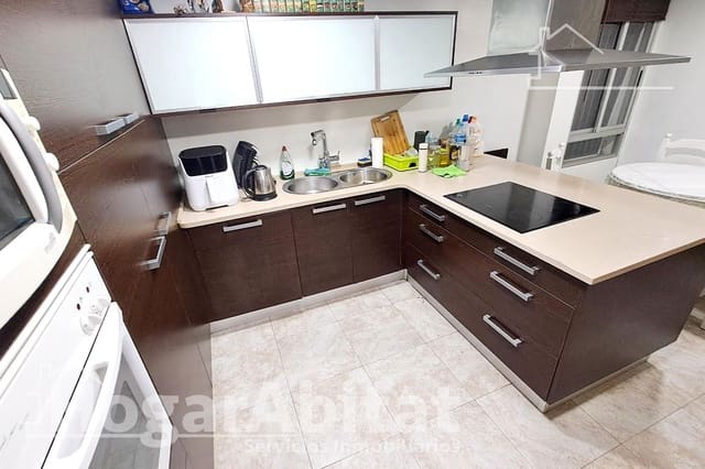 3 soveværelse Lejlighed til salg i Castelló de la Plana med garage - € 229.000 (Ref: 9656157)