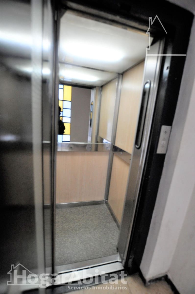 2 sovrum Lägenhet till salu i Valencia stad med garage - 420 000 € (Ref: 9659480)