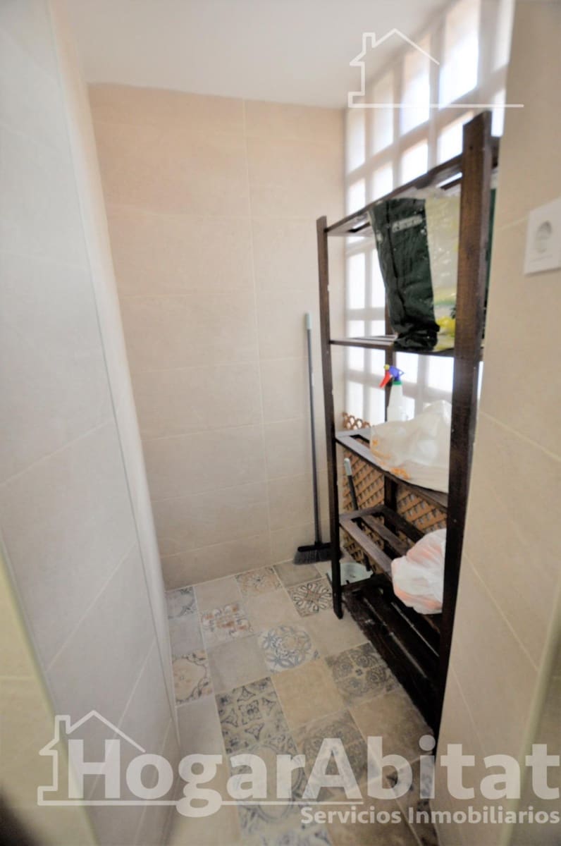 3 slaapkamer Flat te koop in Valencia stad - € 158.000 (Ref: 9659487)