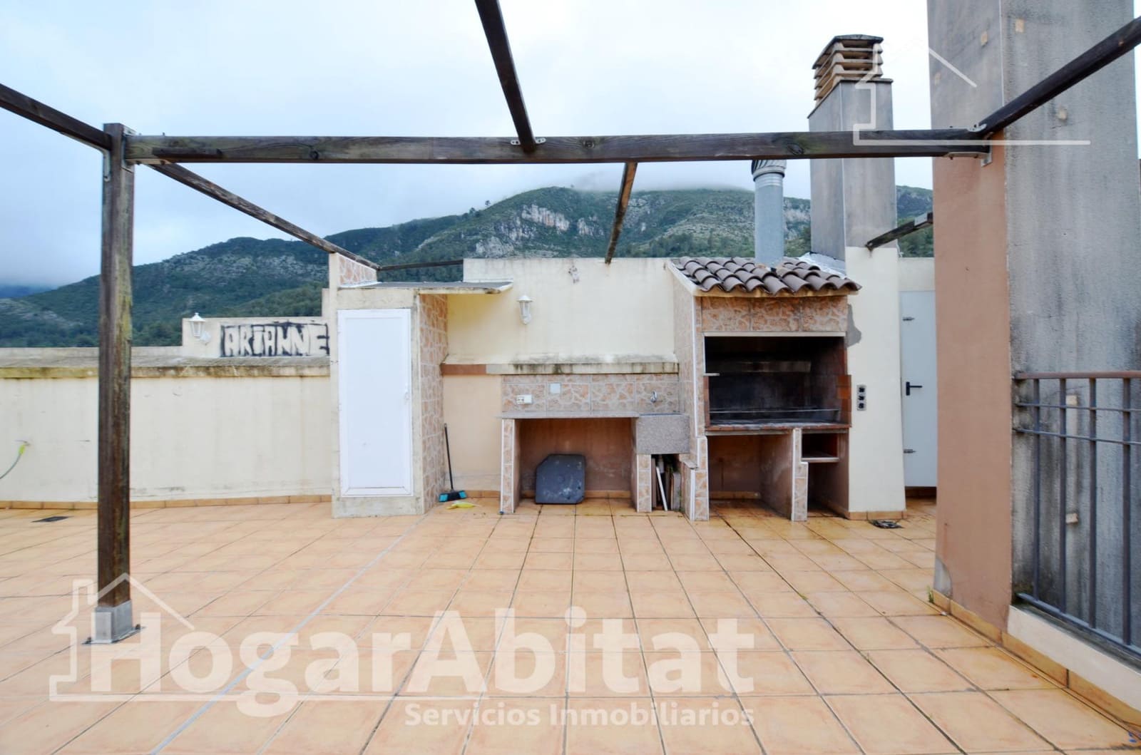 3 Zimmer Penthouse zu verkaufen in Simat de la Valldigna mit Pool - 140.000 € (Ref: 9666558)