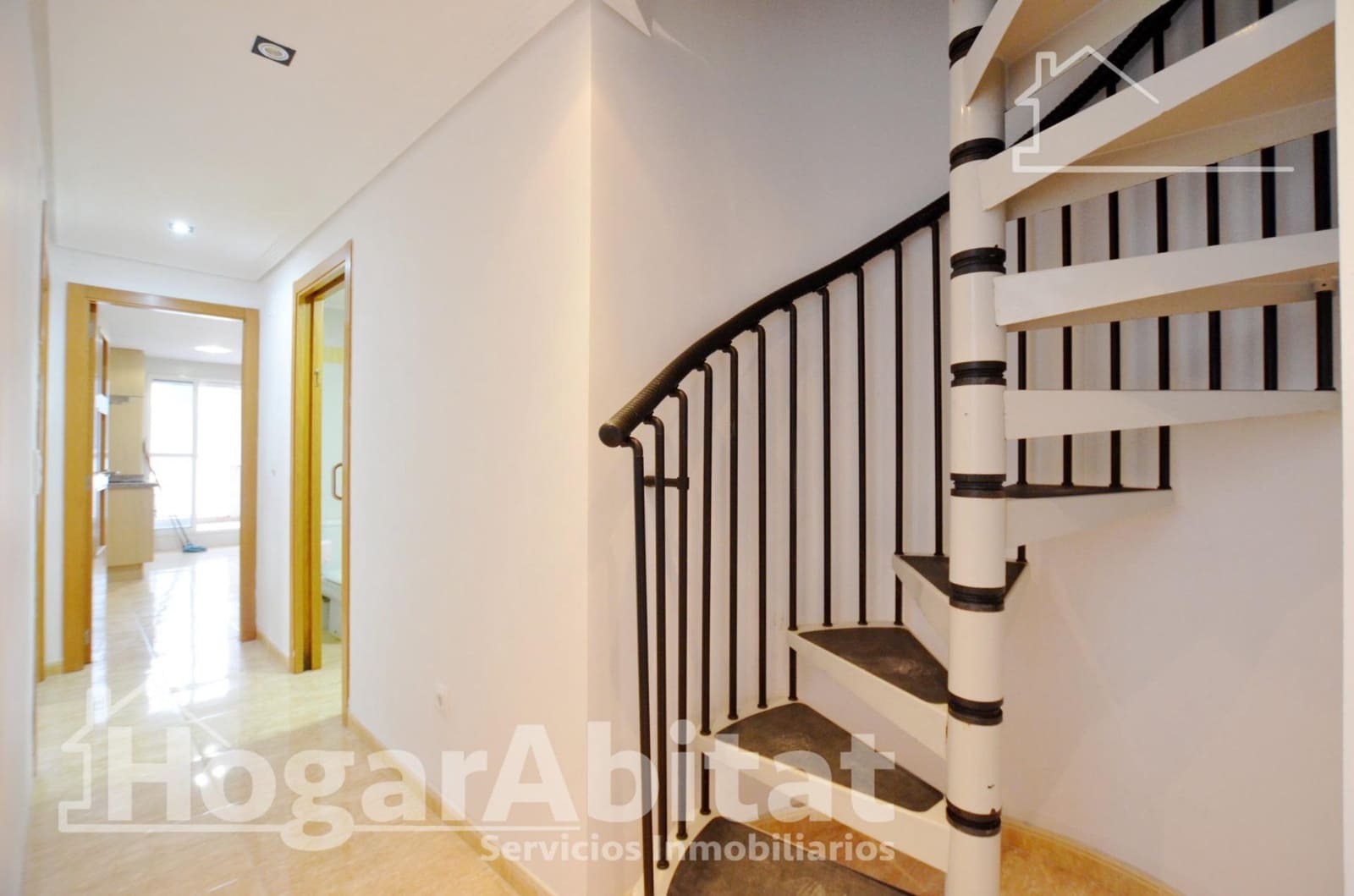 3 Zimmer Penthouse zu verkaufen in Simat de la Valldigna mit Pool - 140.000 € (Ref: 9666558)