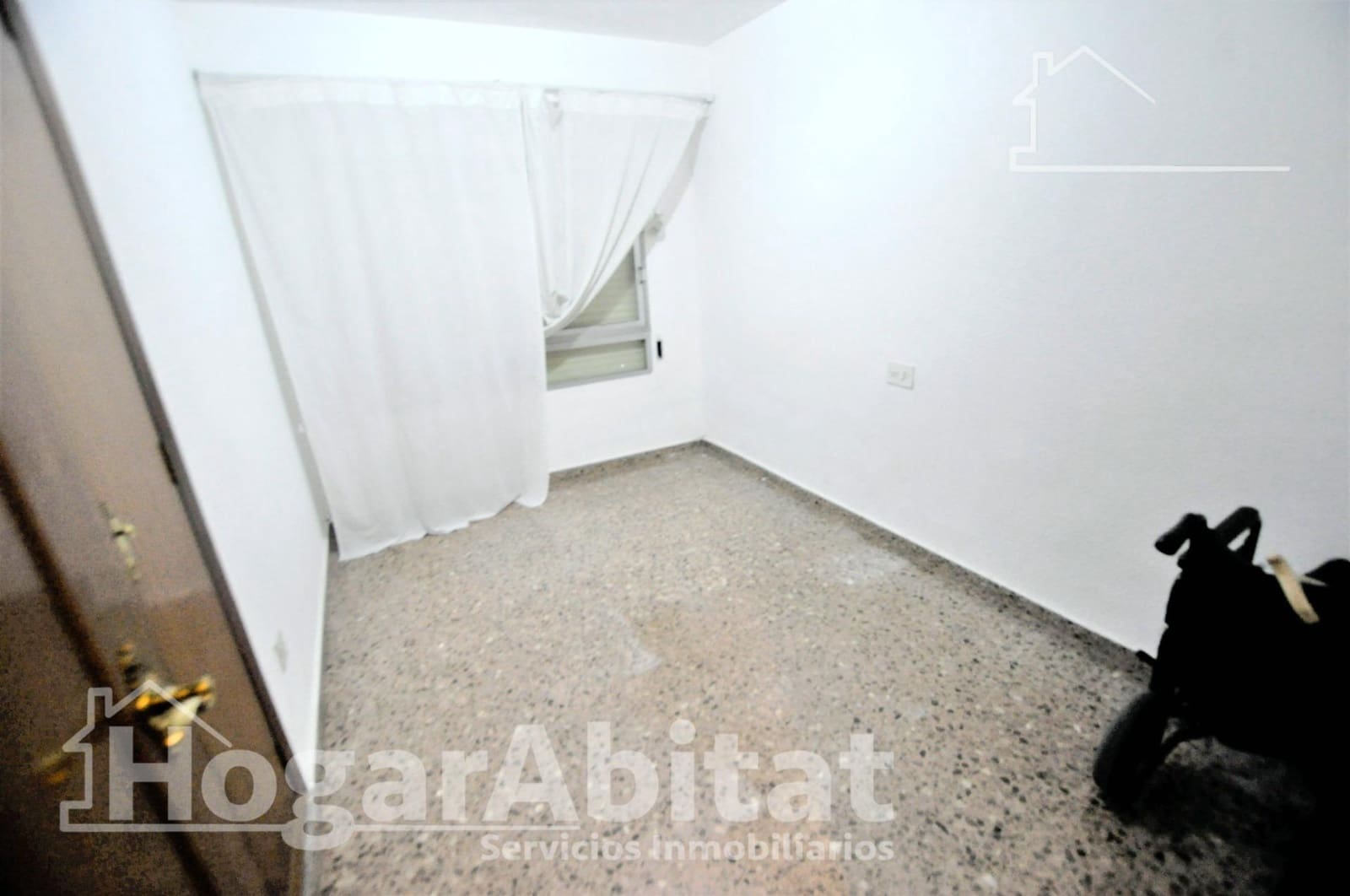 4 Zimmer Wohnung zu verkaufen in Valencia Stadt - 275.000 € (Ref: 9666559)