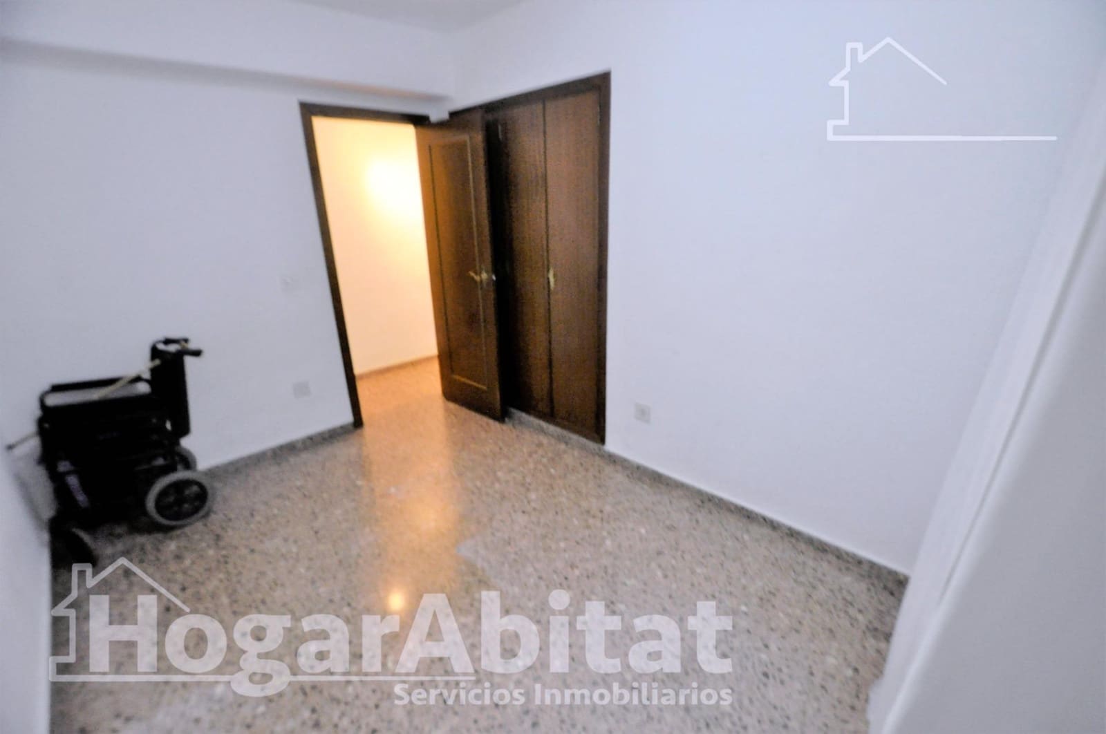 4 Zimmer Wohnung zu verkaufen in Valencia Stadt - 275.000 € (Ref: 9666559)