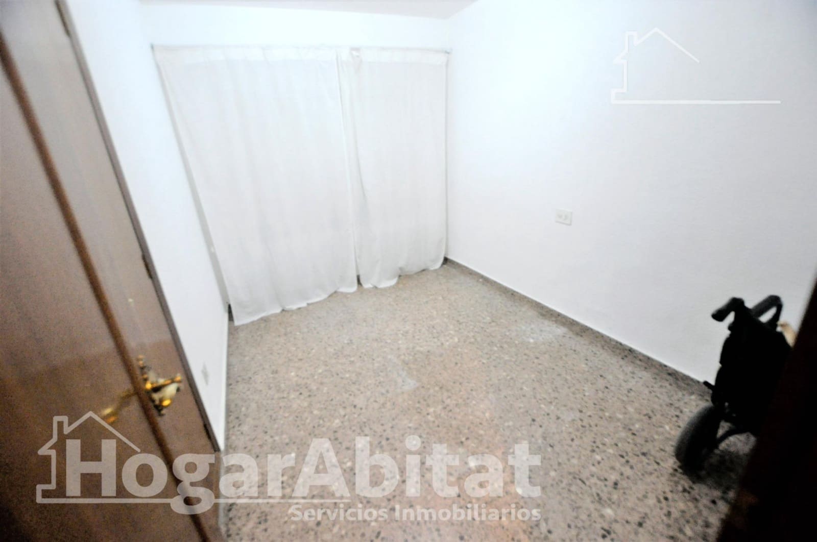 4 Zimmer Wohnung zu verkaufen in Valencia Stadt - 275.000 € (Ref: 9666559)