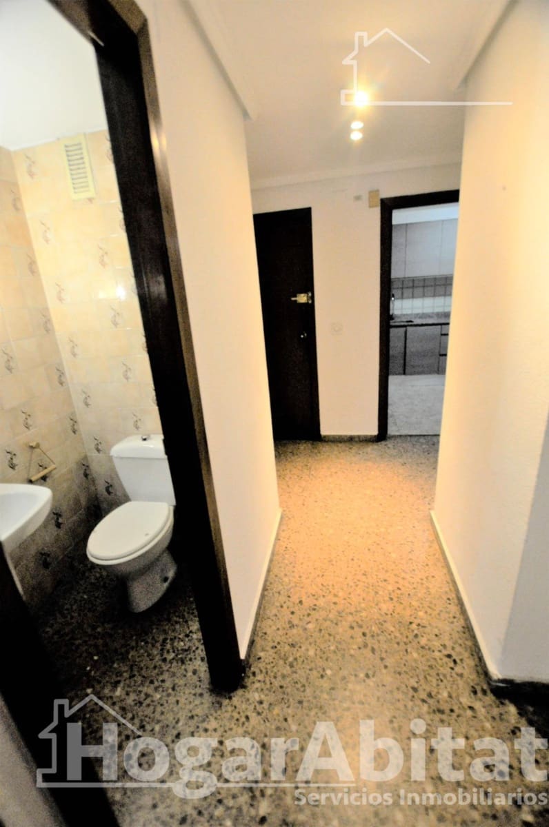 4 Zimmer Wohnung zu verkaufen in Valencia Stadt - 275.000 € (Ref: 9666559)