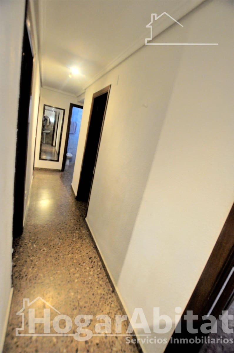 4 Zimmer Wohnung zu verkaufen in Valencia Stadt - 275.000 € (Ref: 9666559)