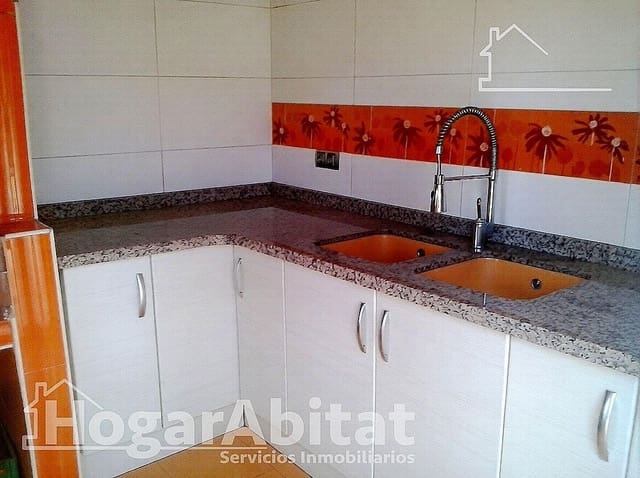 3 camera da letto Villa in vendita in Chiva con piscina garage - 169.000 € (Rif: 9666565)