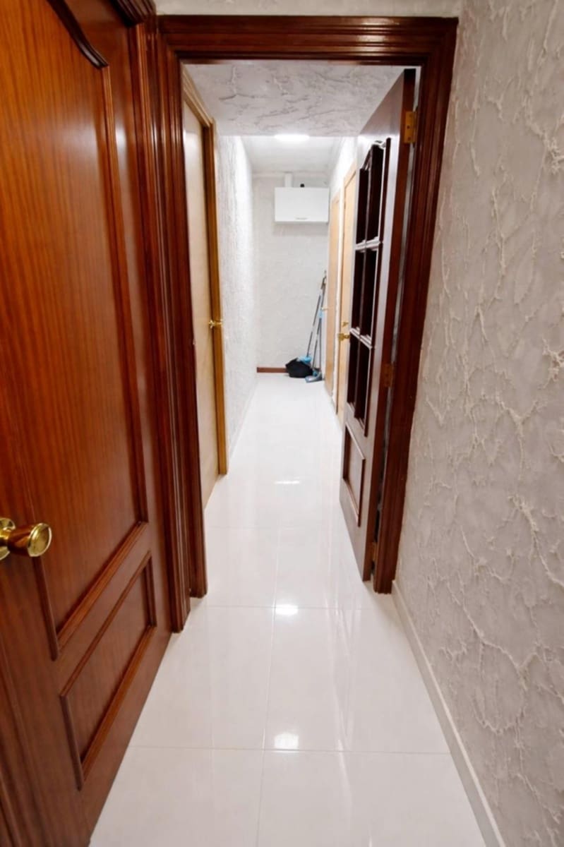 5 Zimmer Wohnung zu verkaufen in Valencia Stadt - 236.000 € (Ref: 9666567)