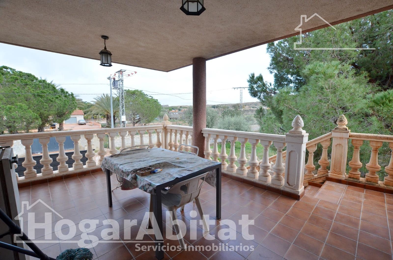 5 Zimmer Villa zu verkaufen in Alicante / Alacant Stadt mit Garage - 525.000 € (Ref: 9666572)