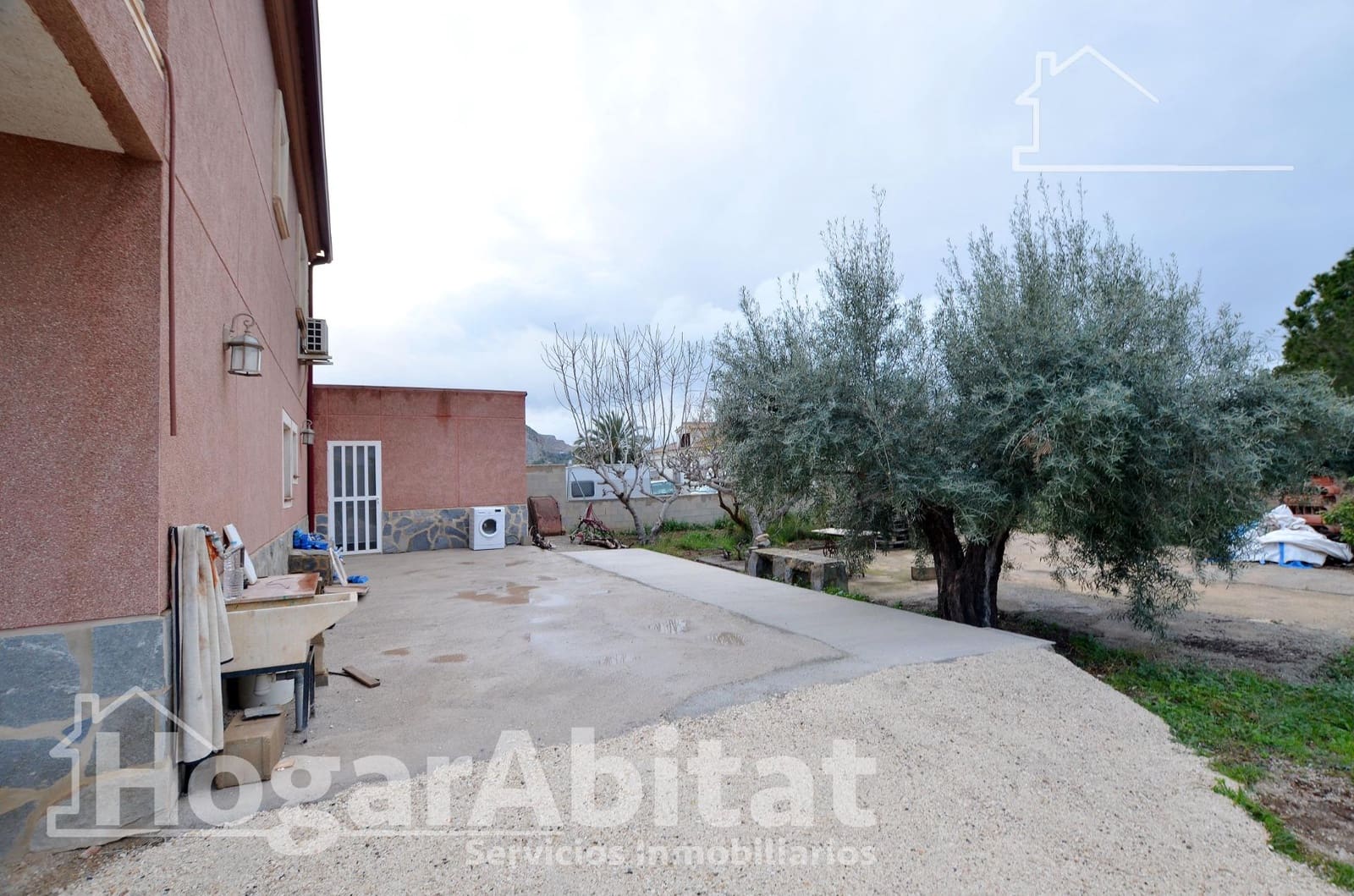 5 Zimmer Villa zu verkaufen in Alicante / Alacant Stadt mit Garage - 525.000 € (Ref: 9666572)