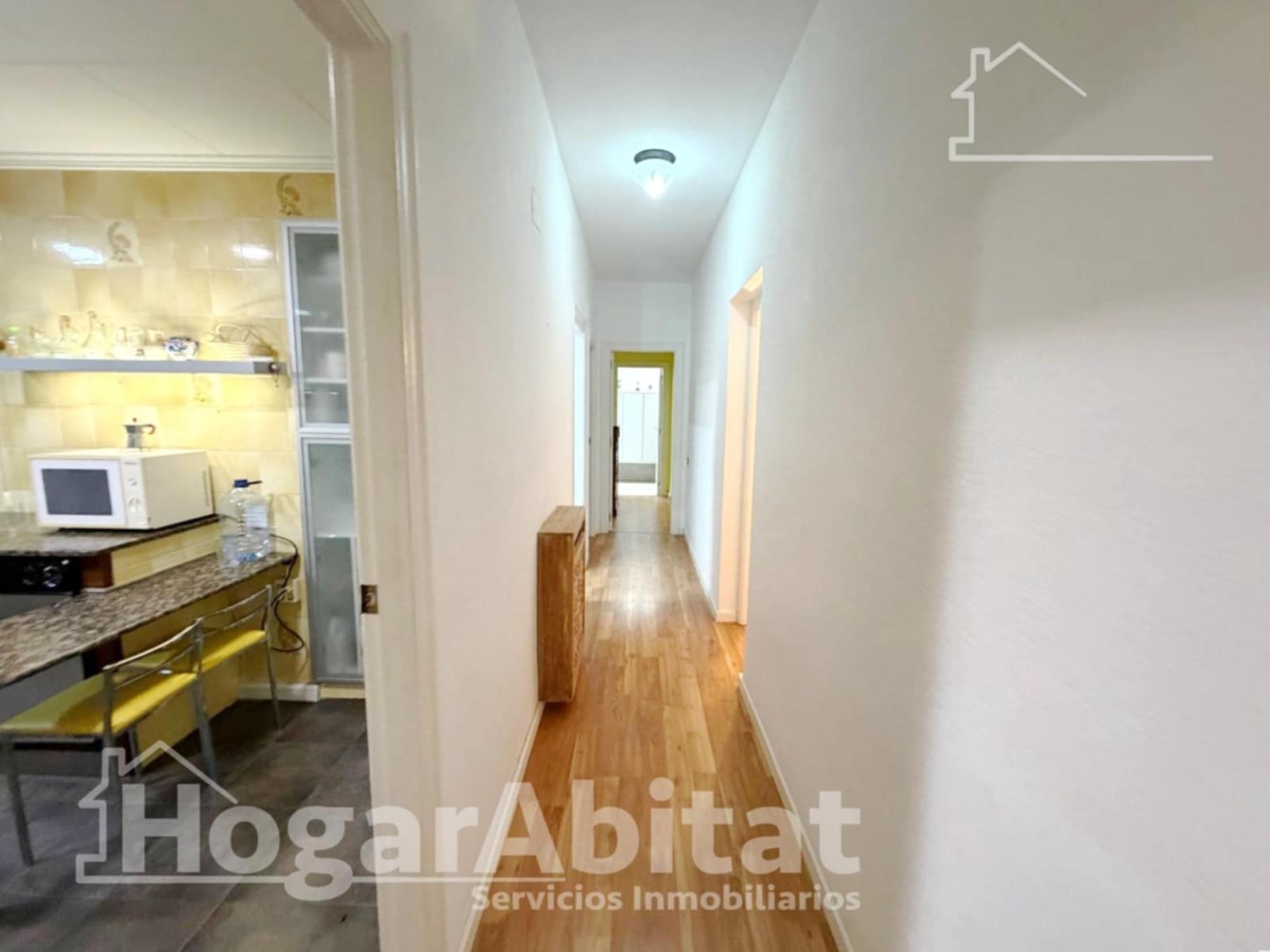 4 bedroom Villa for sale in Picassent with garage - € 400,000 (Ref: 9666580)