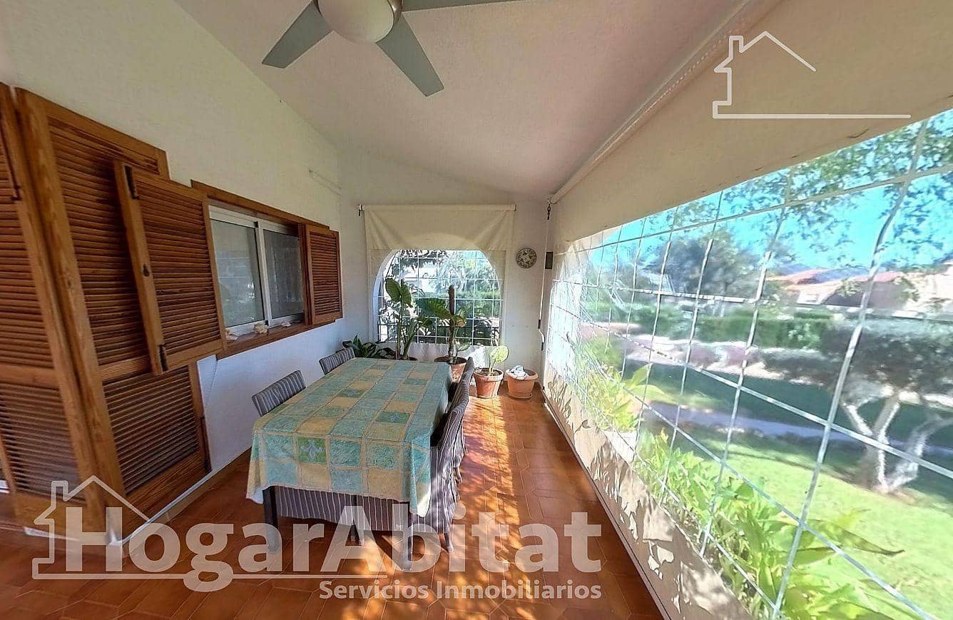 4 bedroom Villa for sale in Picassent with garage - € 400,000 (Ref: 9666580)