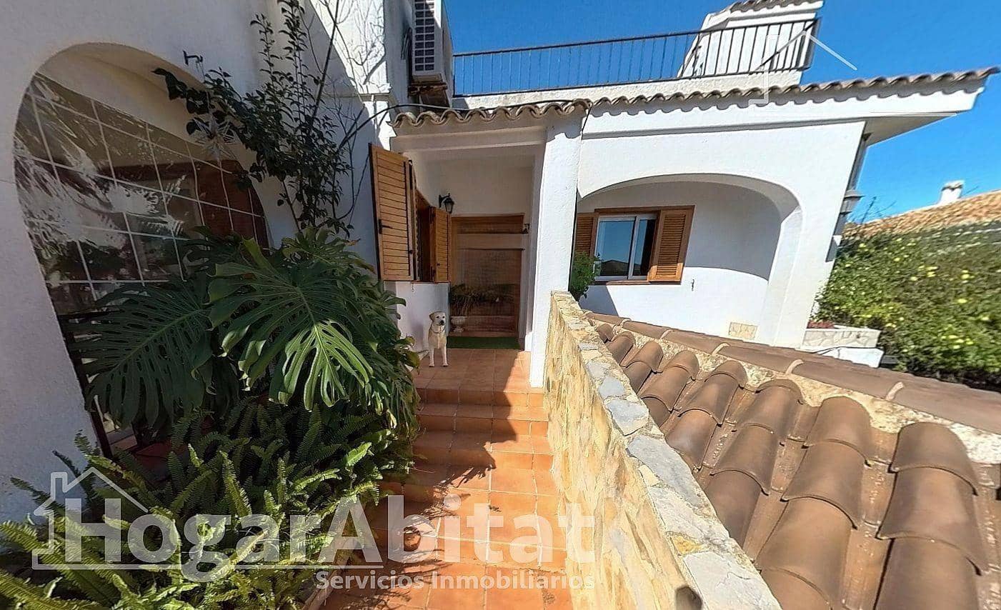 4 bedroom Villa for sale in Picassent with garage - € 400,000 (Ref: 9666580)