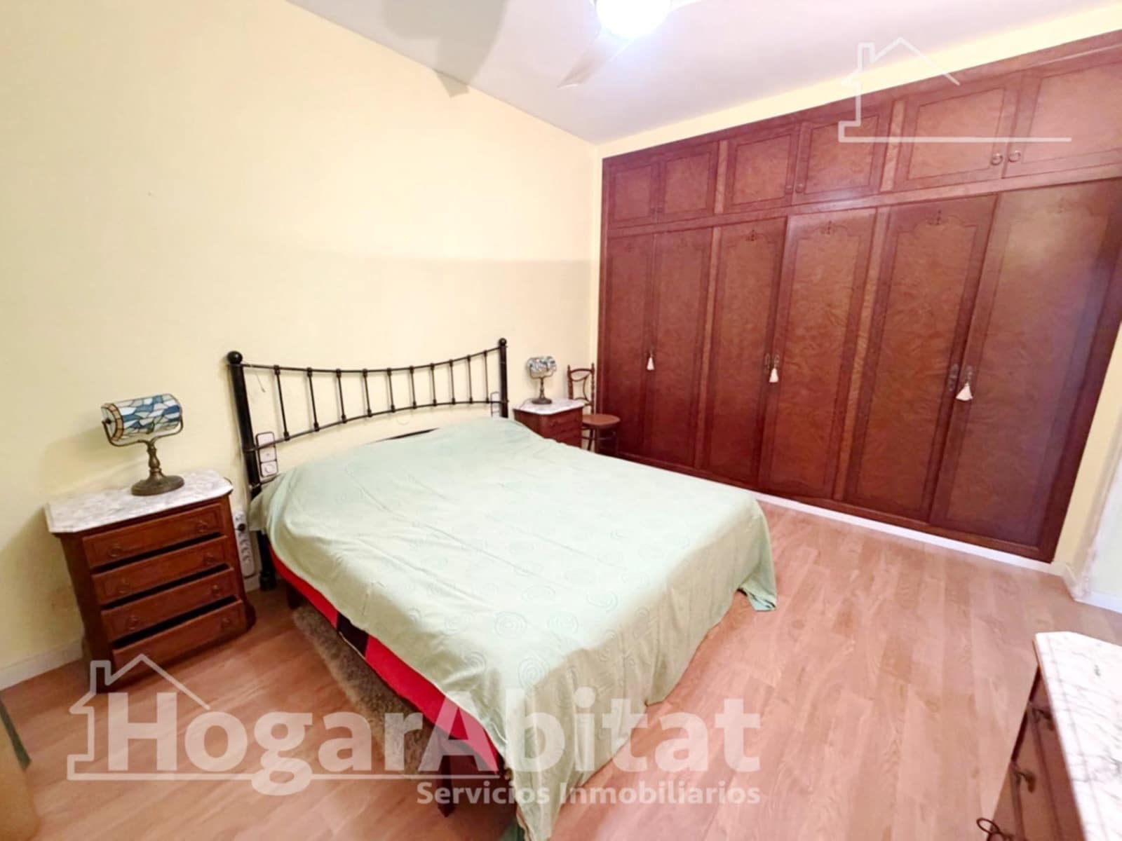 4 bedroom Villa for sale in Picassent with garage - € 400,000 (Ref: 9666580)