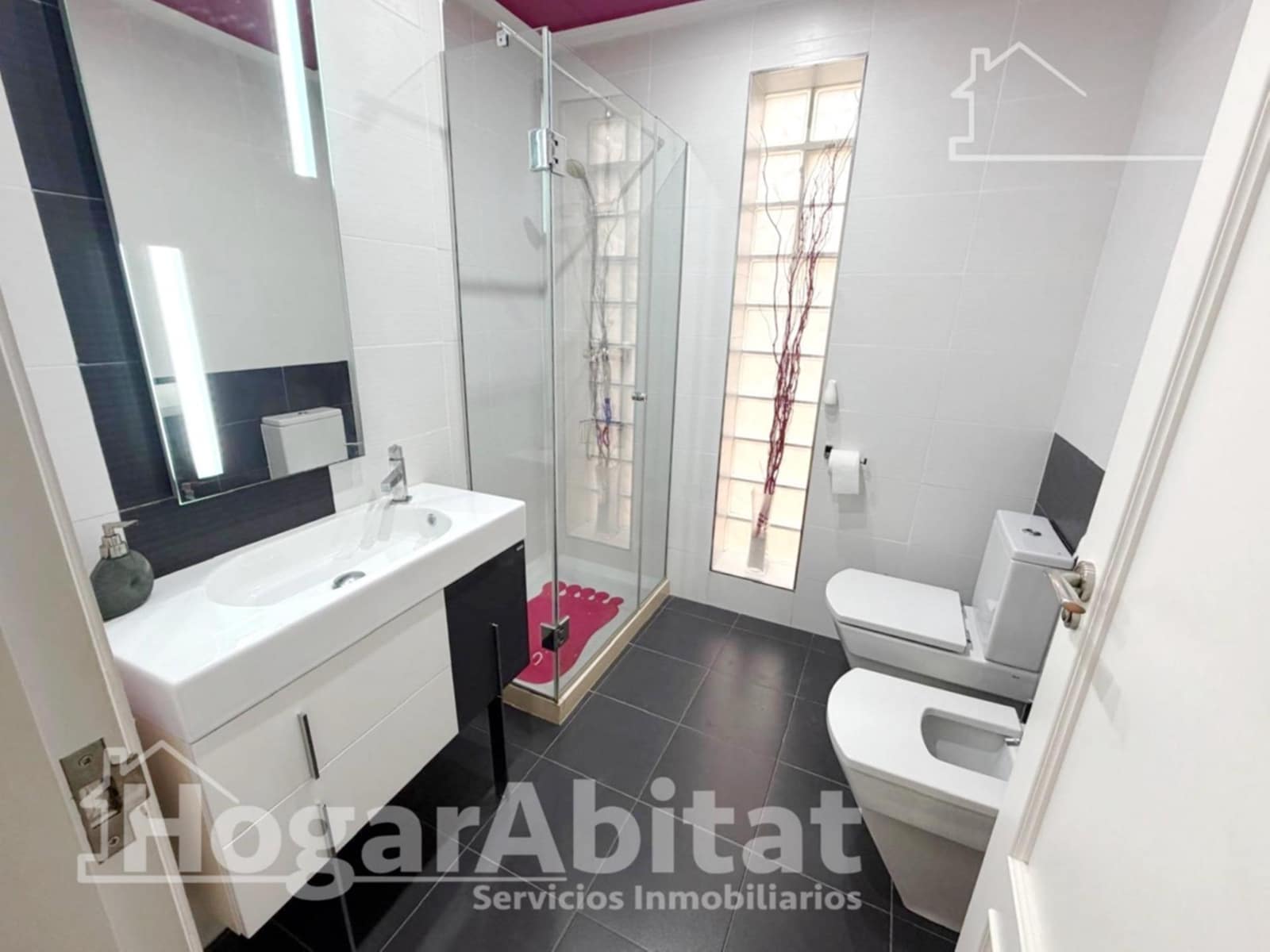 4 bedroom Villa for sale in Picassent with garage - € 400,000 (Ref: 9666580)