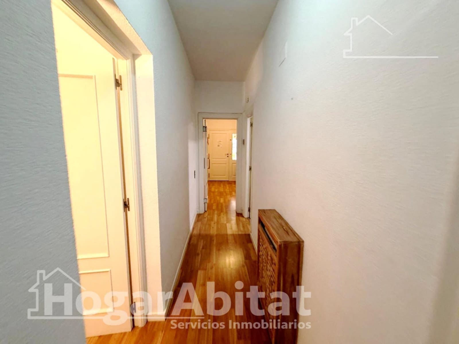 4 bedroom Villa for sale in Picassent with garage - € 400,000 (Ref: 9666580)