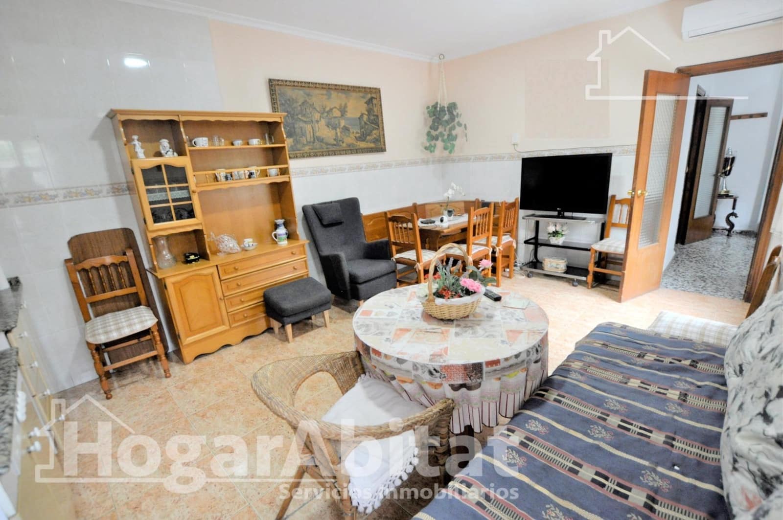 5 bedroom Townhouse for sale in Burjassot with garage - € 450,000 (Ref: 9666589)