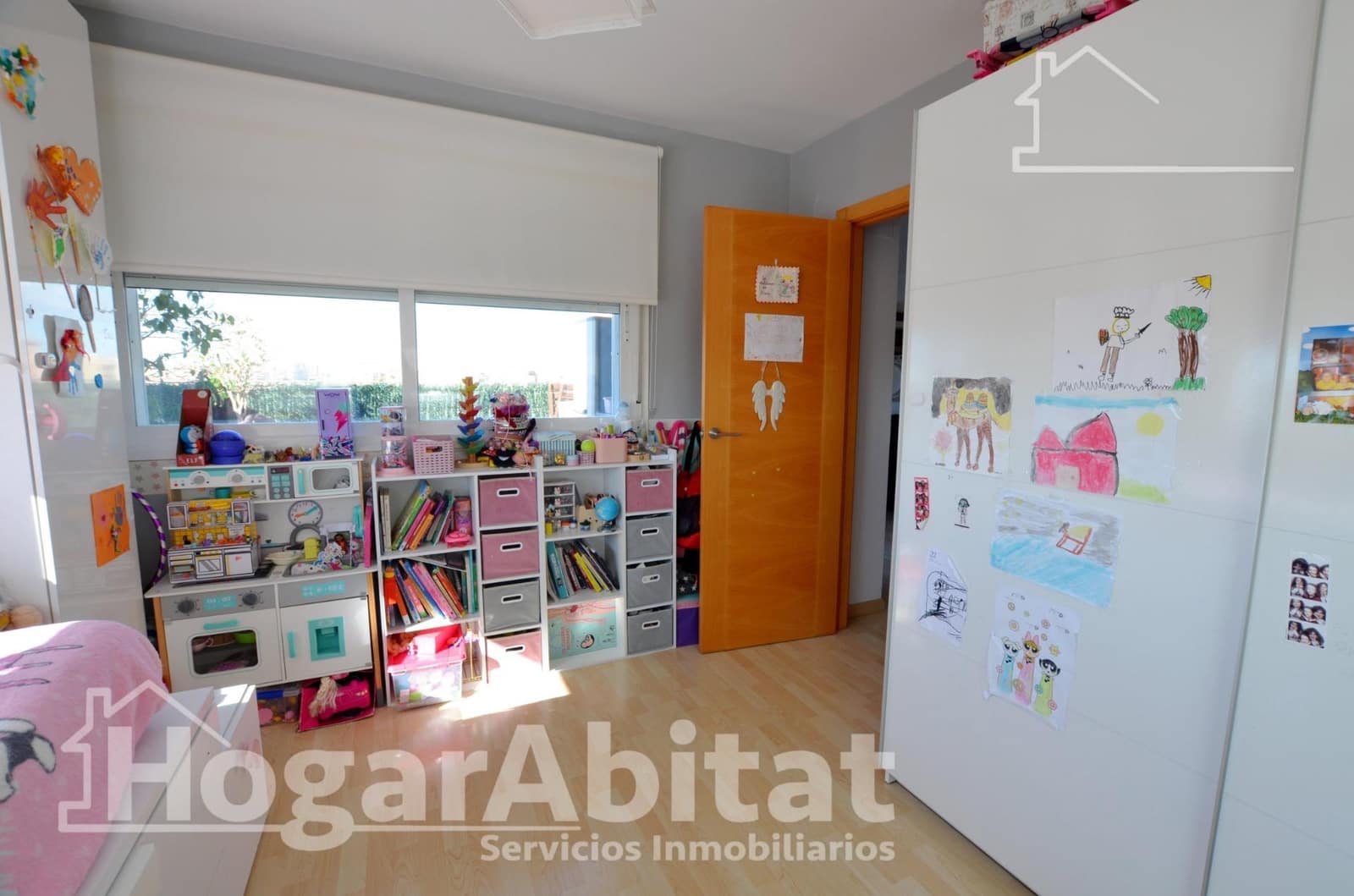 2 bedroom Flat for sale in Alicante / Alacant city with pool garage - € 279,900 (Ref: 9670738)