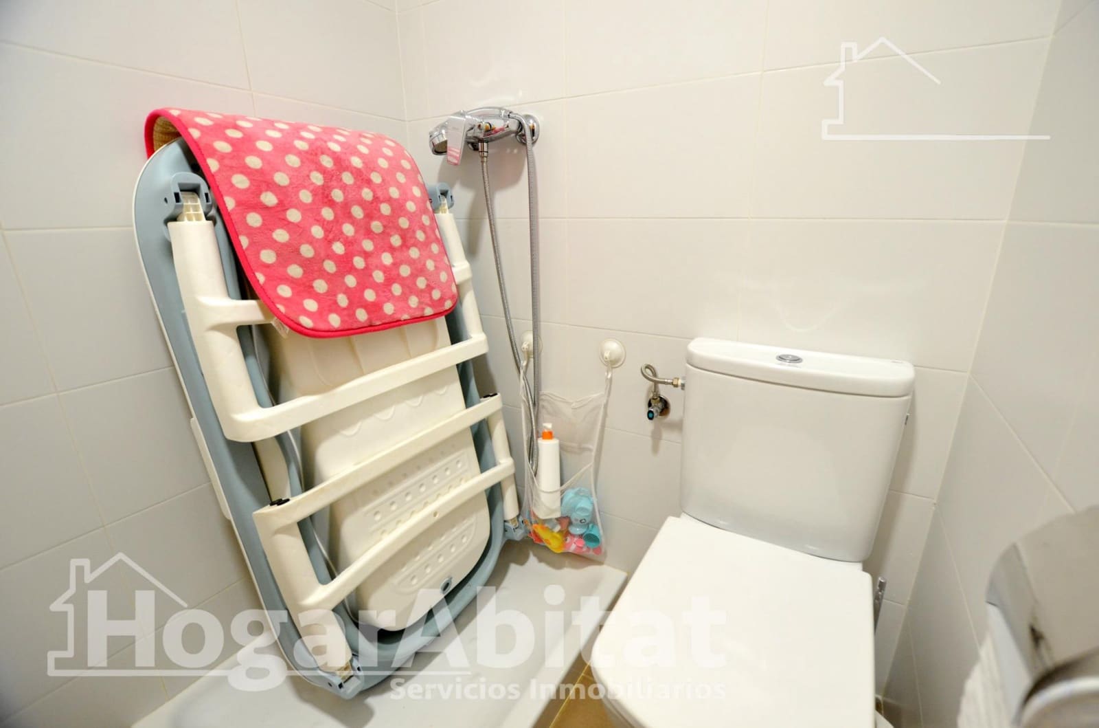 2 bedroom Flat for sale in Alicante / Alacant city with pool garage - € 279,900 (Ref: 9670738)