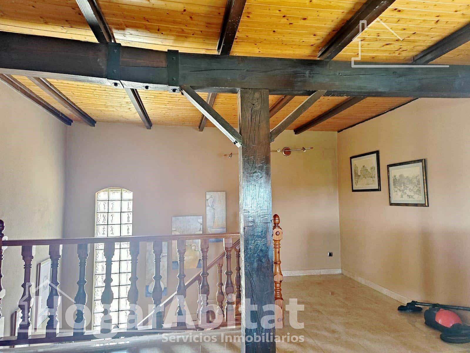 5 camera da letto Villa in vendita in Castello de la Plana con piscina garage - 270.000 € (Rif: 9670745)