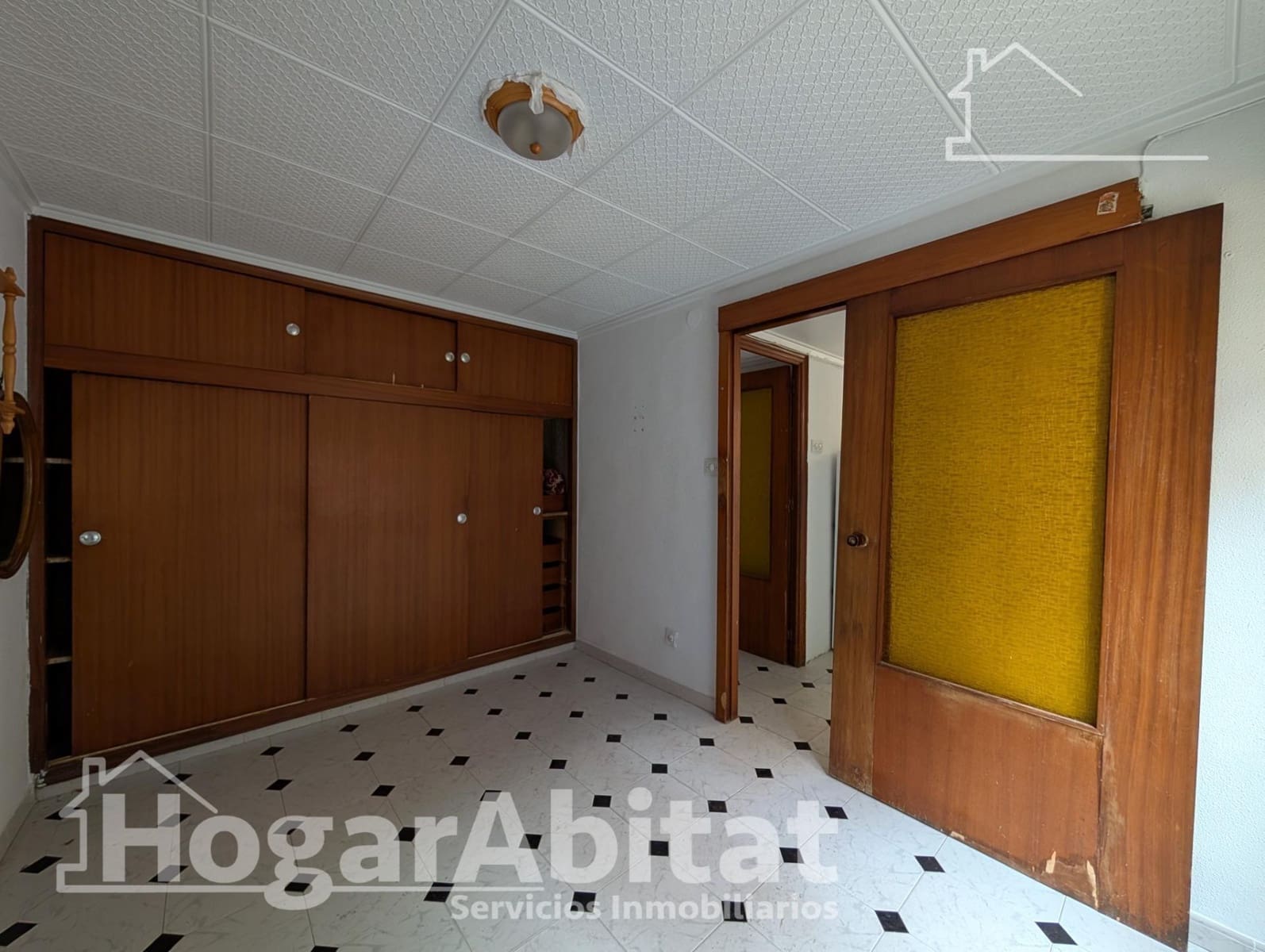 Piso de 4 habitaciones en Santa Pola en venta - 160.000 € (Ref: 9674281)