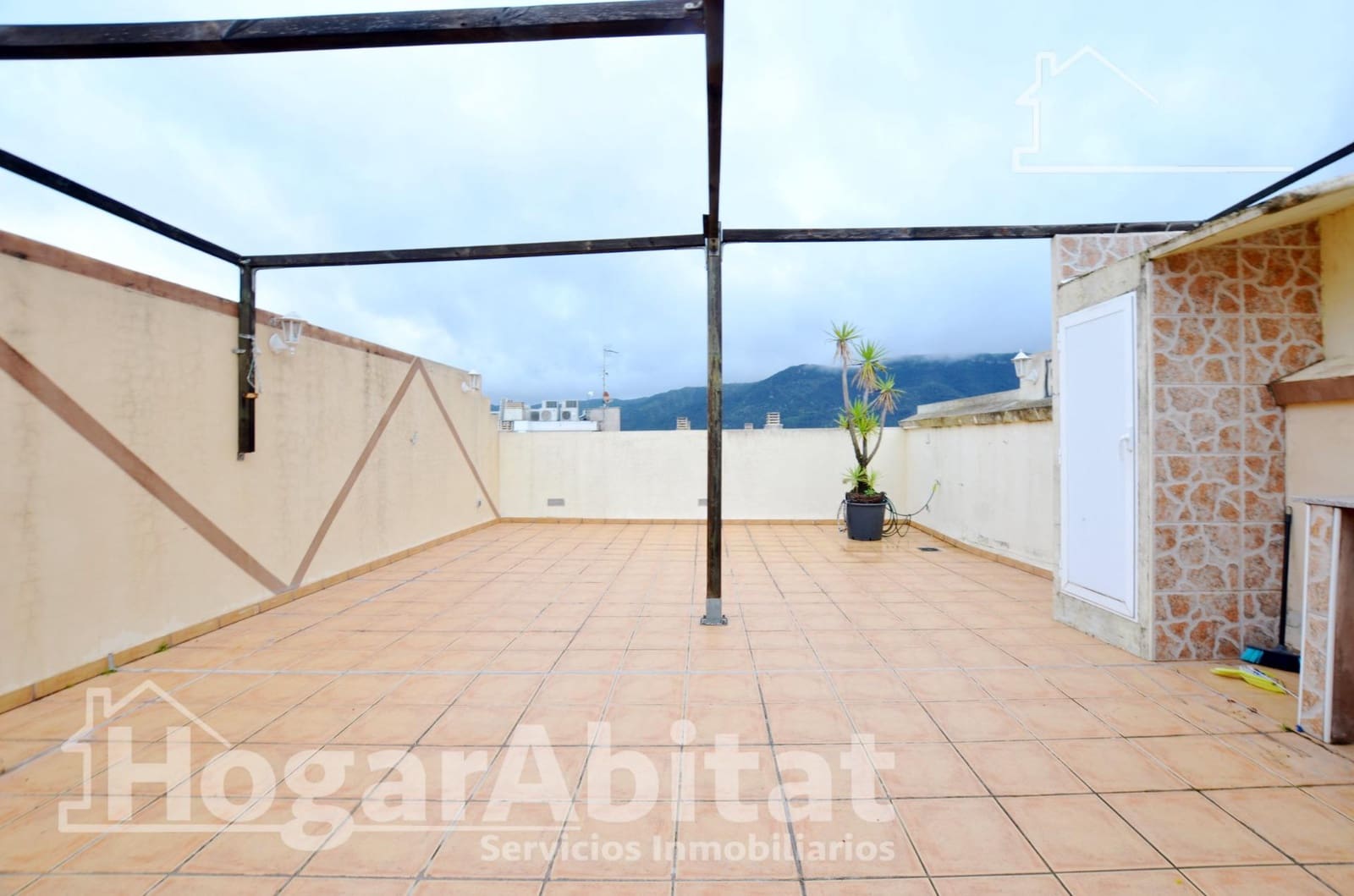 3 quarto Penthouse para venda em Simat de la Valldigna com piscina - 140 000 € (Ref: 9674290)
