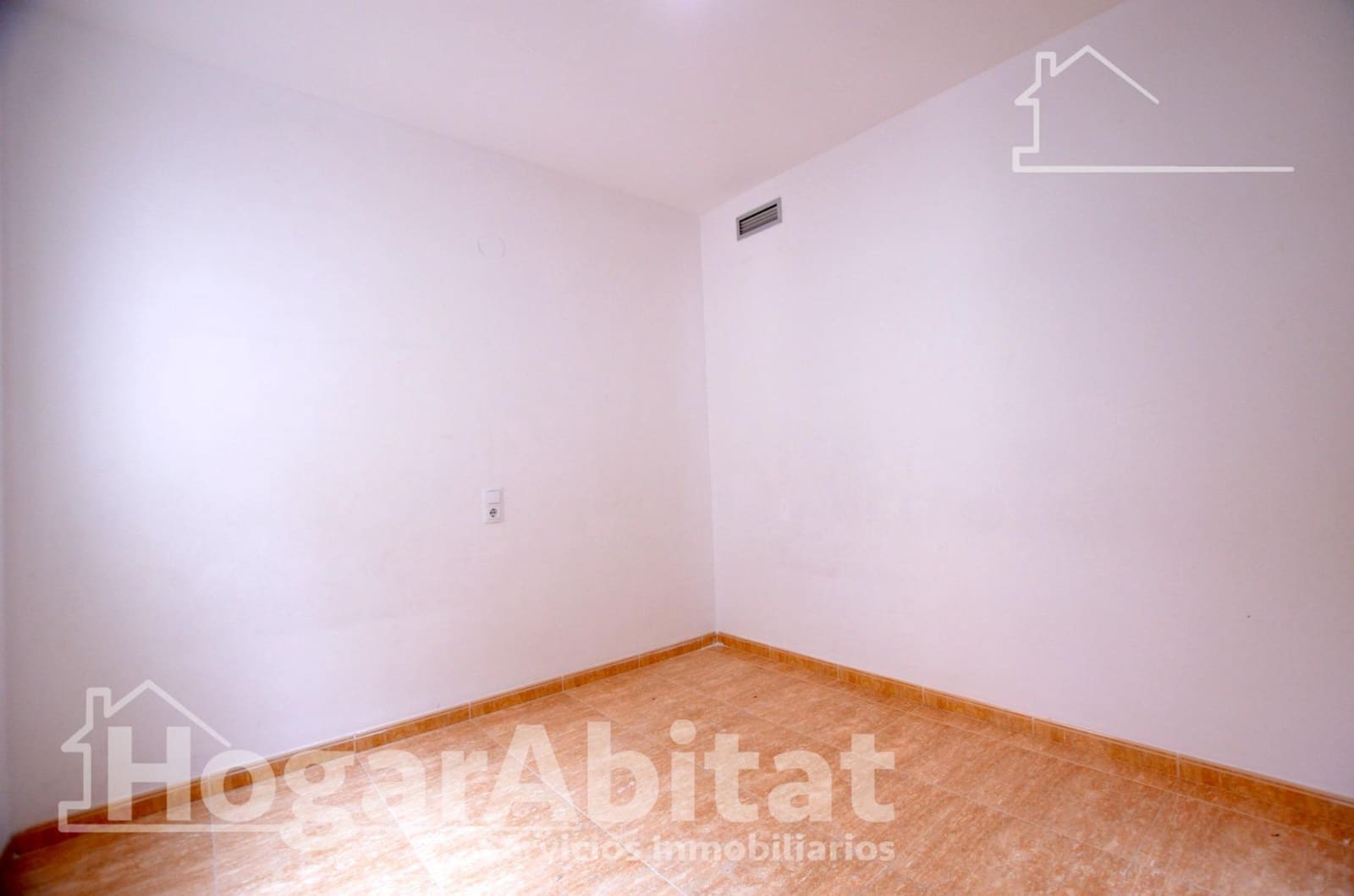 3 quarto Penthouse para venda em Simat de la Valldigna com piscina - 140 000 € (Ref: 9674290)