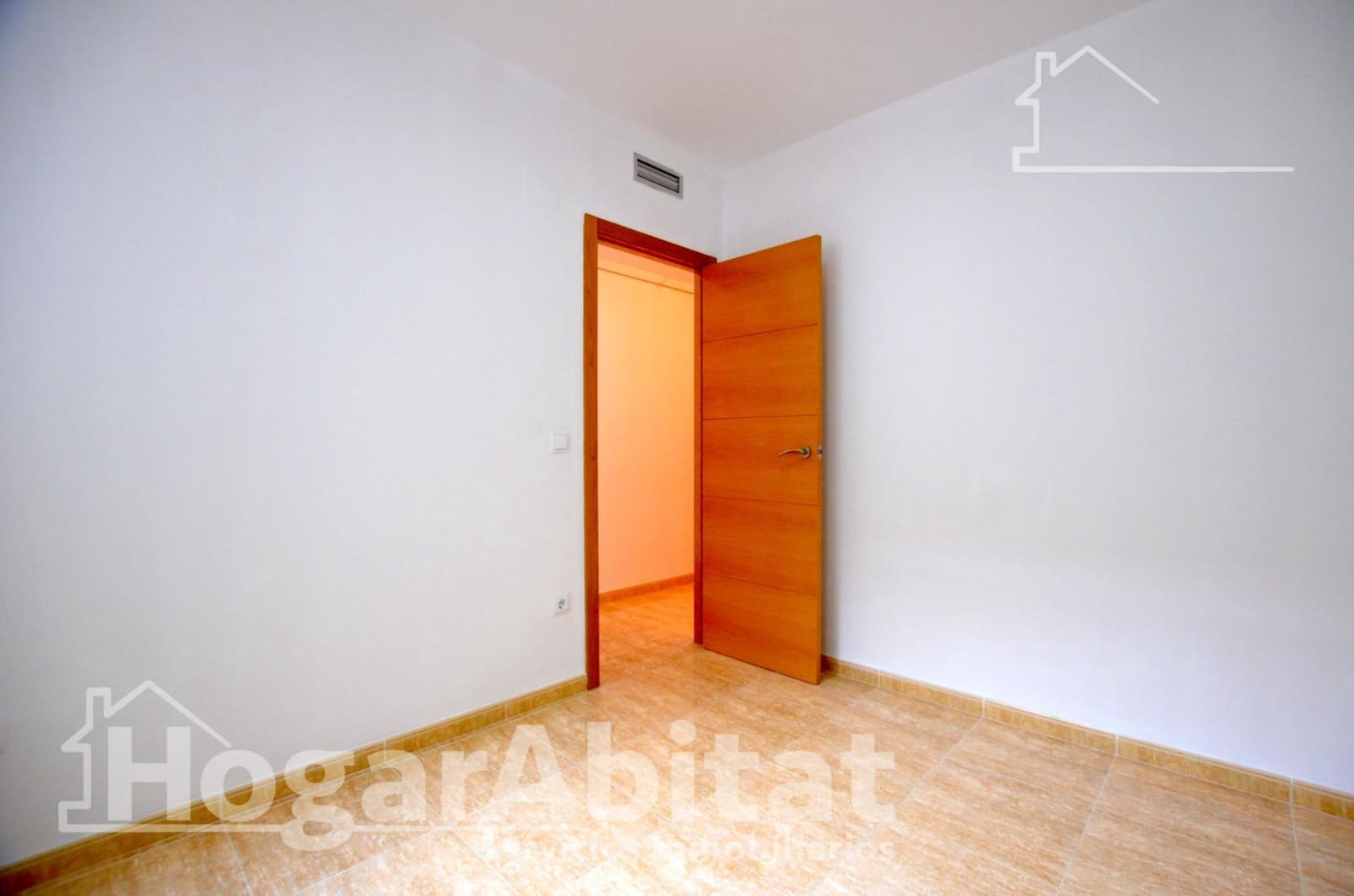 3 quarto Penthouse para venda em Simat de la Valldigna com piscina - 140 000 € (Ref: 9674290)