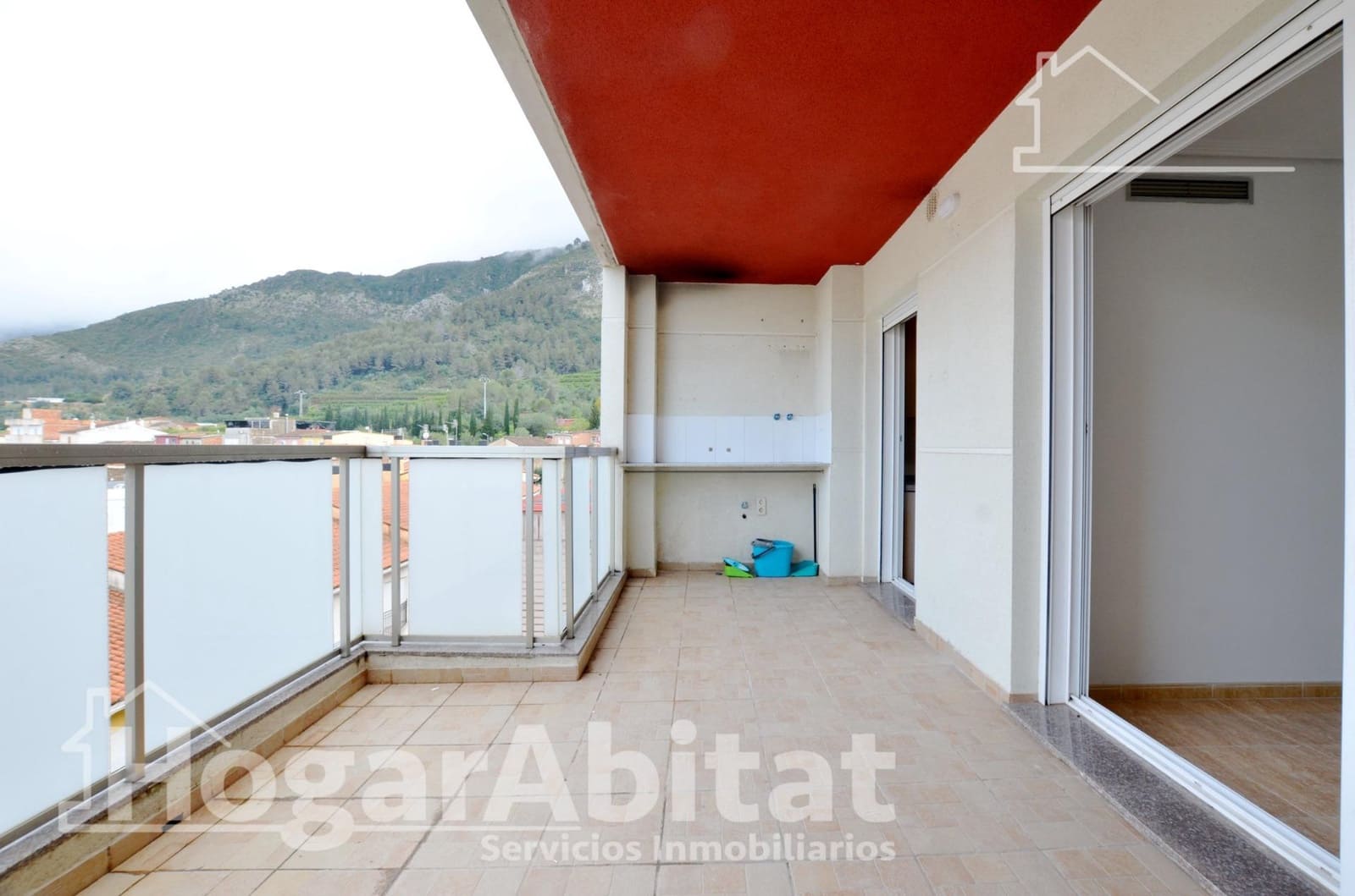 3 quarto Penthouse para venda em Simat de la Valldigna com piscina - 140 000 € (Ref: 9674290)