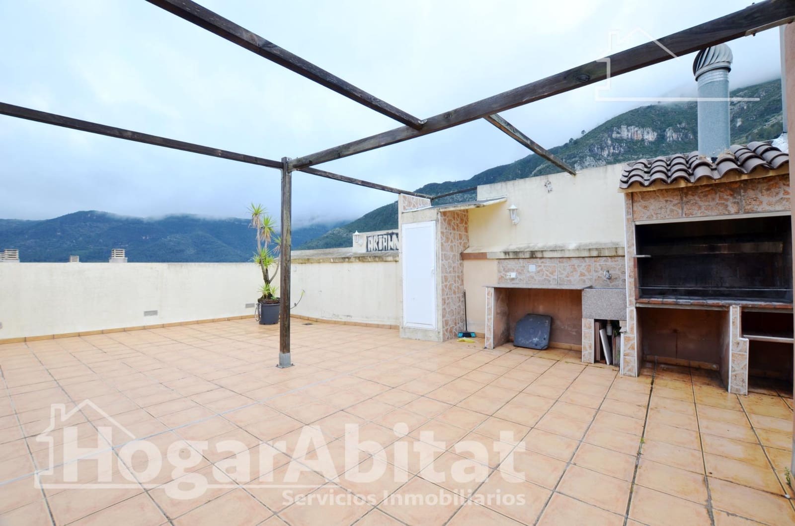 3 quarto Penthouse para venda em Simat de la Valldigna com piscina - 140 000 € (Ref: 9674290)