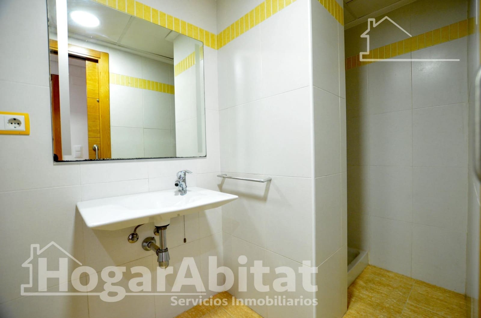 3 quarto Penthouse para venda em Simat de la Valldigna com piscina - 140 000 € (Ref: 9674290)